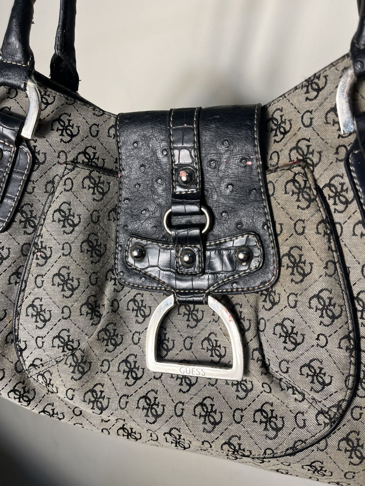 Guess Vtg guess buckled bag Size ONE SIZE - 2 Thumbnail