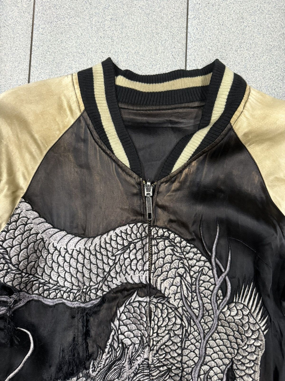 Japanese Brand VTG Ripped SUKAJAN Dragon Jacket Size US L / EU 52-54 / 3 - 7 Thumbnail