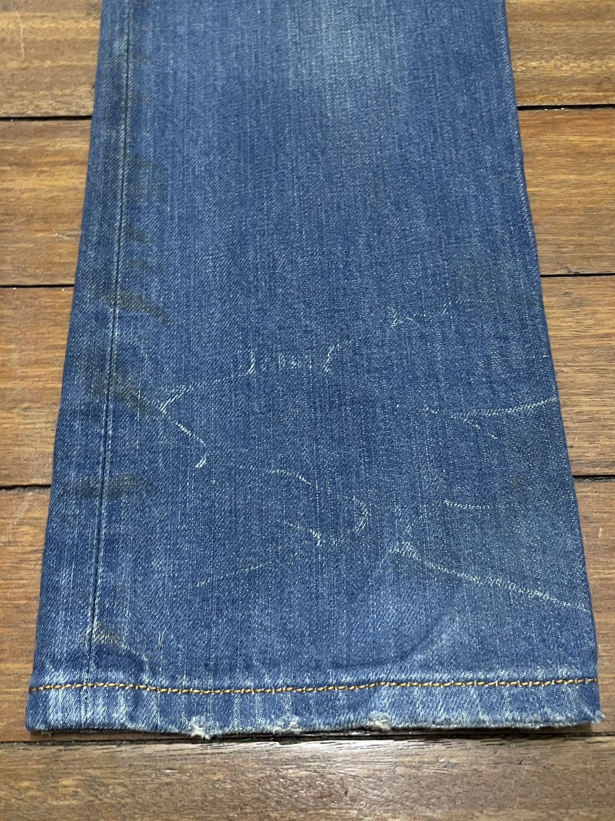 Diesel × Vintage Very Rare Design Vintage Brand Diesel Distressed Jeans 1990s Size US 29 - 7 Thumbnail