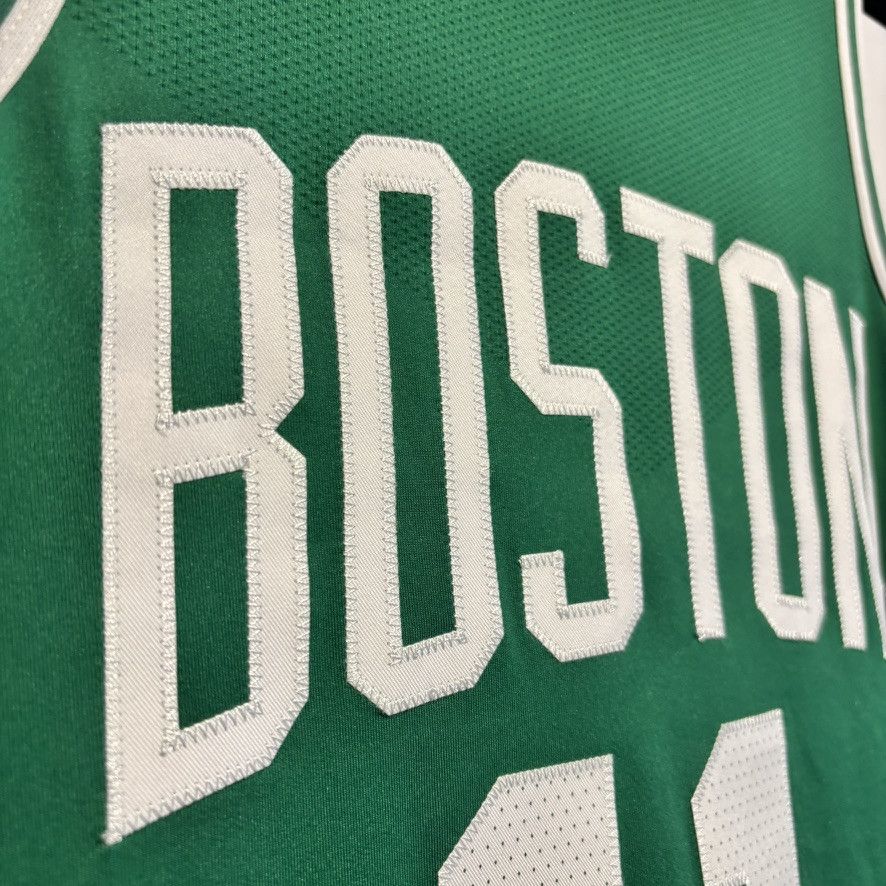 Nike AUTHENTIC Kyrie Irving Boston Celtics Jersey Nike NBA 44 Size US M / EU 48-50 / 2 - 5 Thumbnail