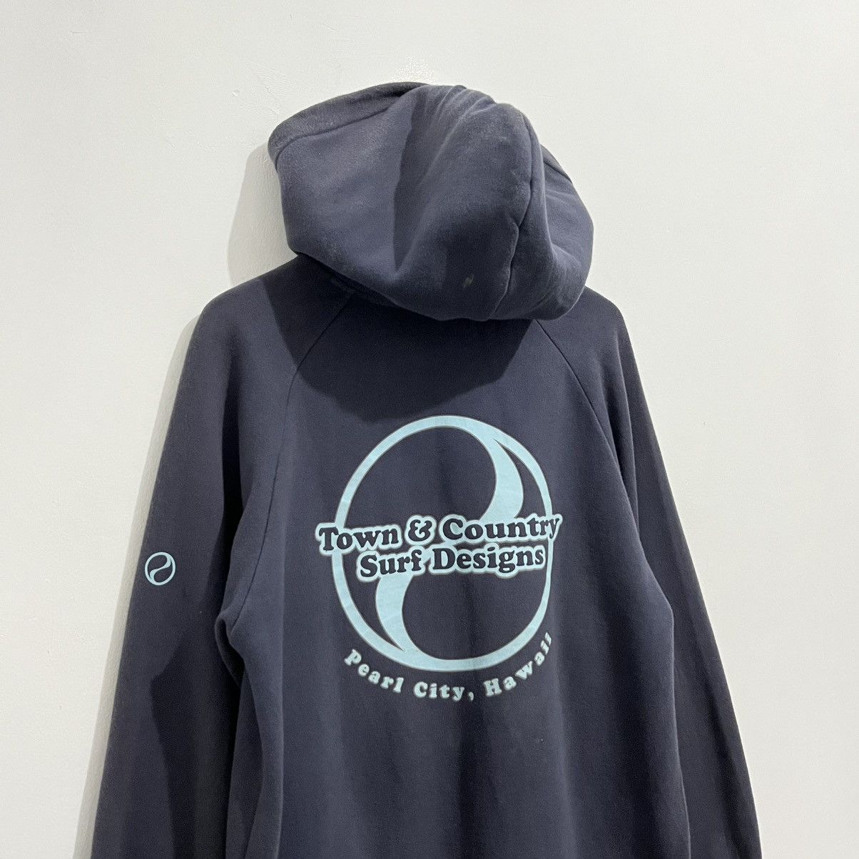 Japanese Brand Vintage Sun Faded Town And Country T&C Surf Design Size US M / EU 48-50 / 2 - 10 Thumbnail