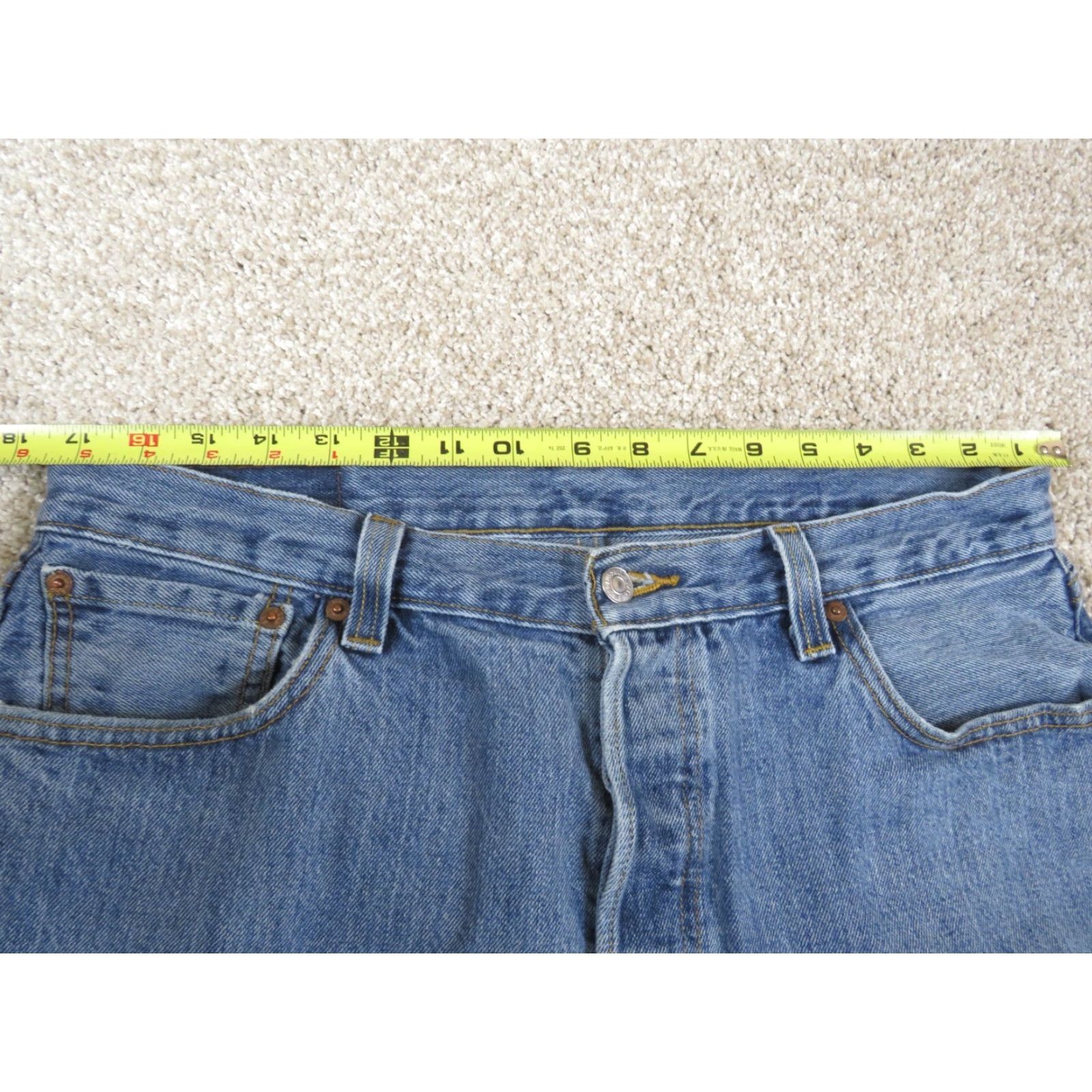 Levi's VINTAGE Levi's 501 Jeans Straight Leg Button Fly Blue 35X30 Men Adults Regular 30 Red Tab 90s USA Size US 35 - 5 Thumbnail