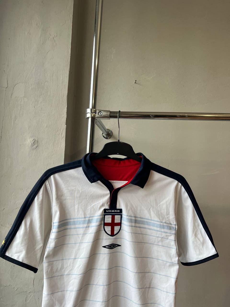 Umbro 2003/05 ENGLAND TEAM HOME SOCCER JERSEY FOOTBALL SHIRT SZ S Size US S / EU 44-46 / 1 - 3 Thumbnail