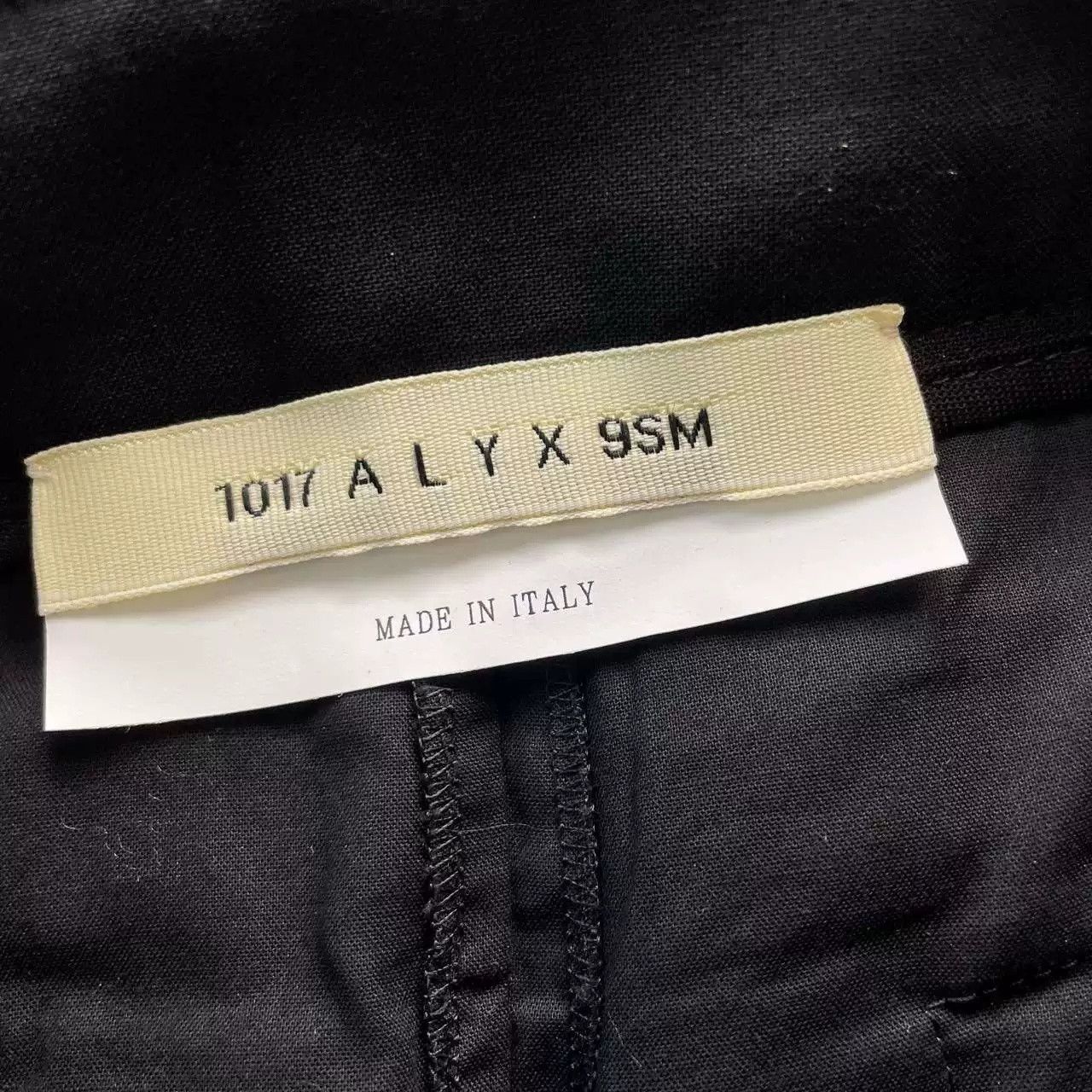 Alyx ALYX Black Functional Lock Buckle Shorts Size US 38 / EU 54 - 2 Thumbnail