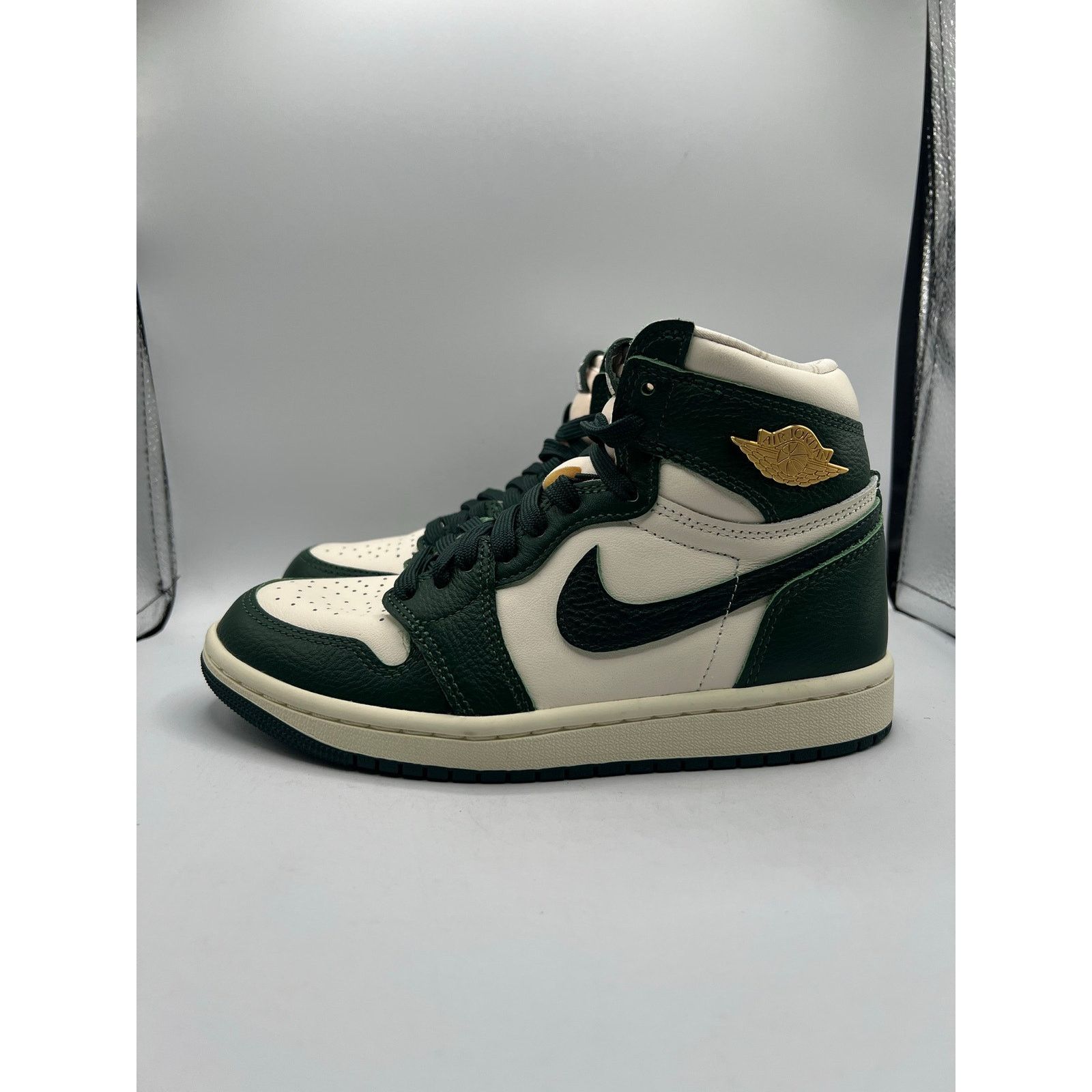 Jordan Brand Air Jordan 1 Retro High OG “Fir Pro Green” size 5.5 women’s Size US 5.5 / IT 35.5 - 1 Thumbnail
