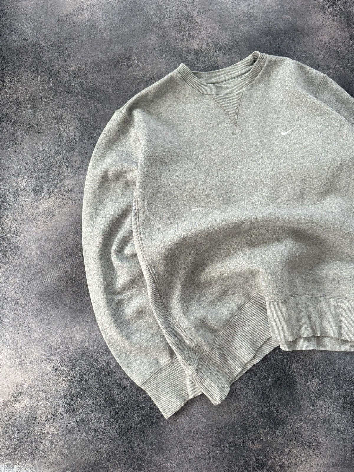 Nike Vintage Nike Boxy Y2K Crewneck Sweatshirt mini swoosh y2k Size US XL / EU 56 / 4 - 2 Thumbnail