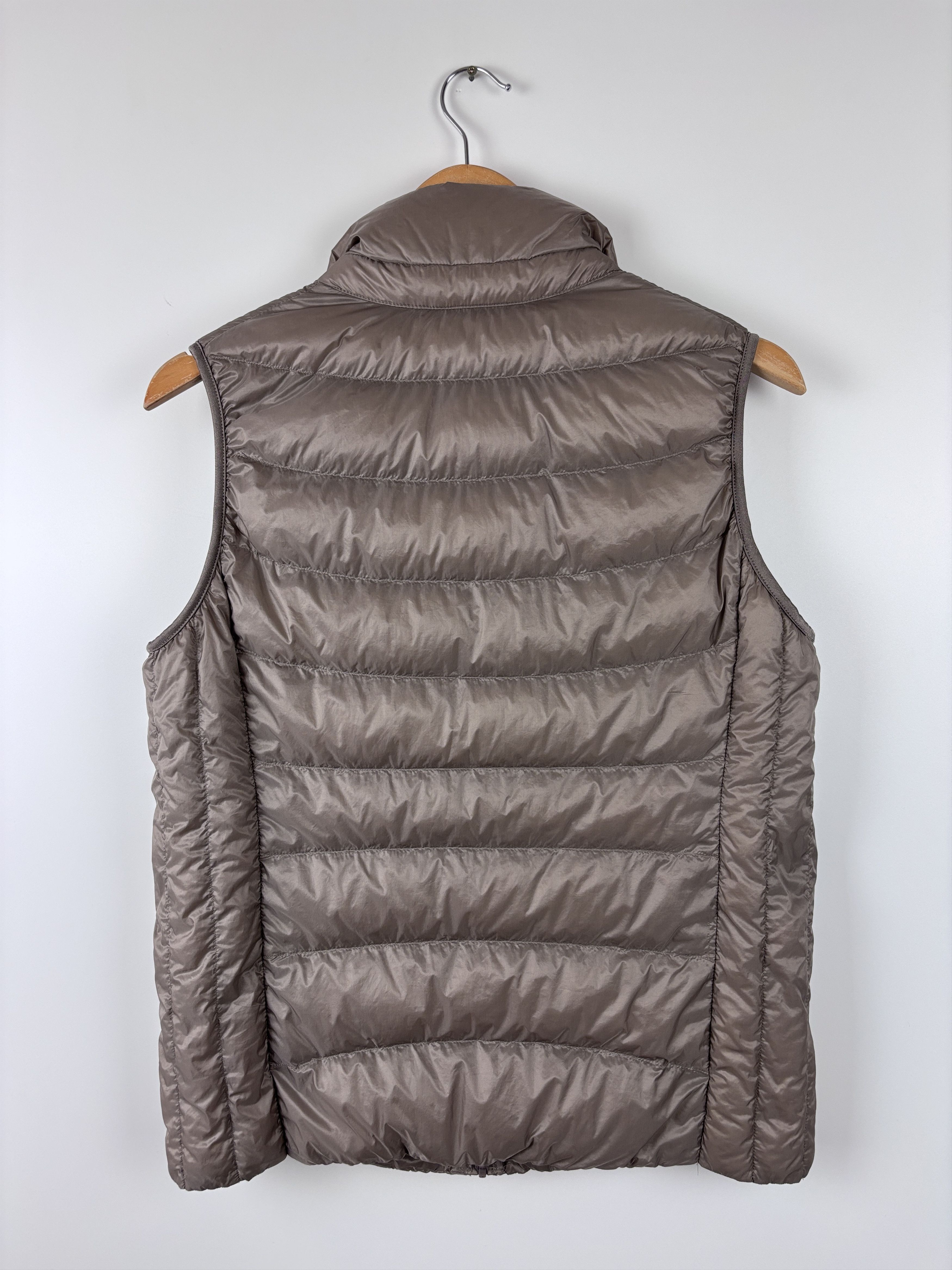 Uniqlo Uniqlo Lightweight Puffer Down Vest Brown Beige Size L Size L / US 10 / IT 46 - 5 Thumbnail