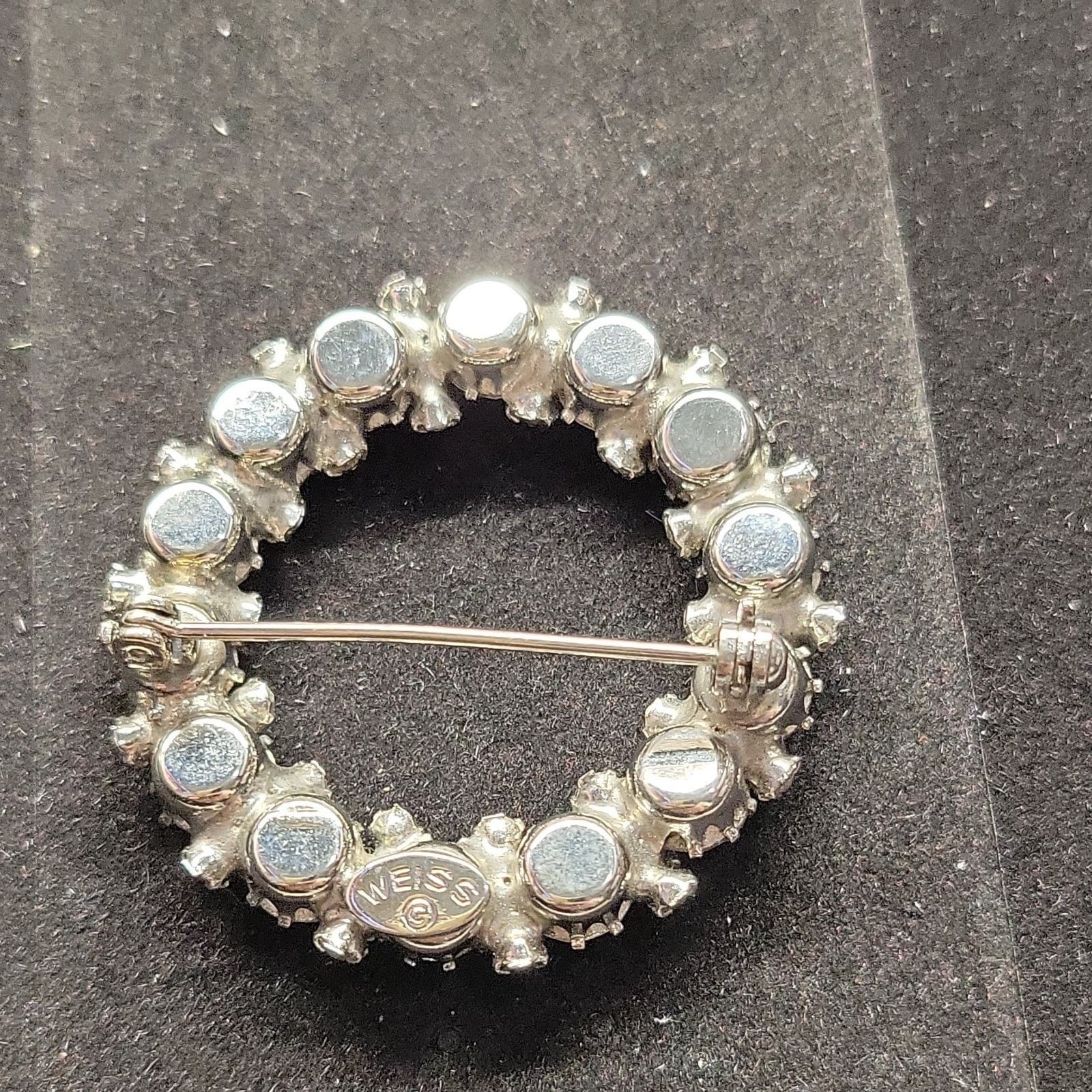 The Unbranded Brand Vintage Weiss Signed Clear Ice Rhinestone Statement Brooch Size ONE SIZE - 5 Thumbnail