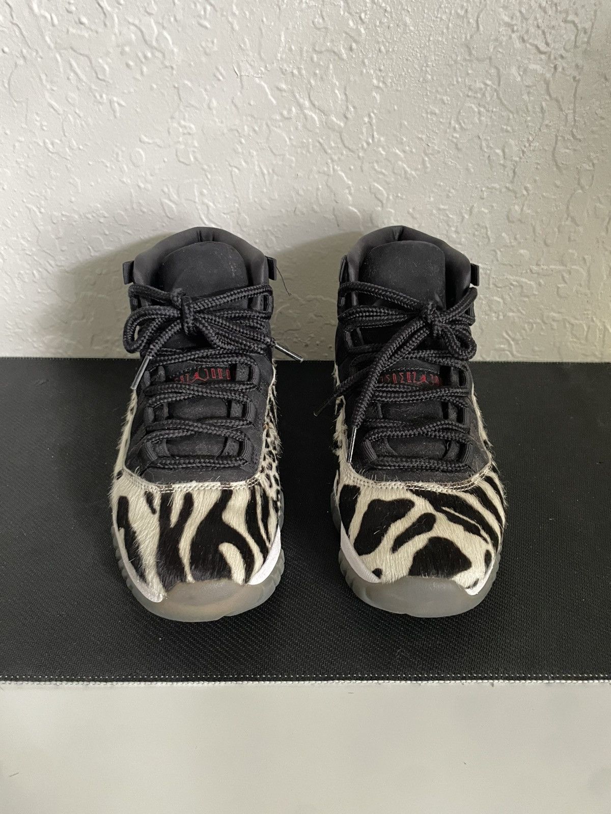 Jordan Brand WMN Size 6.5 - Jordan 11 Retro Animal Instinct 2021 Size US 6.5 / EU 39-40 - 4 Thumbnail