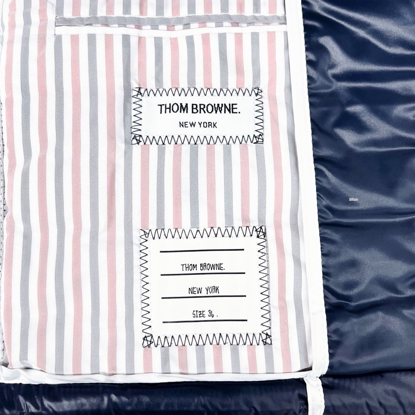 Thom Browne Thom Browne Navy Stripe Shiny Down Vest Size US M / EU 48-50 / 2 - 4 Thumbnail
