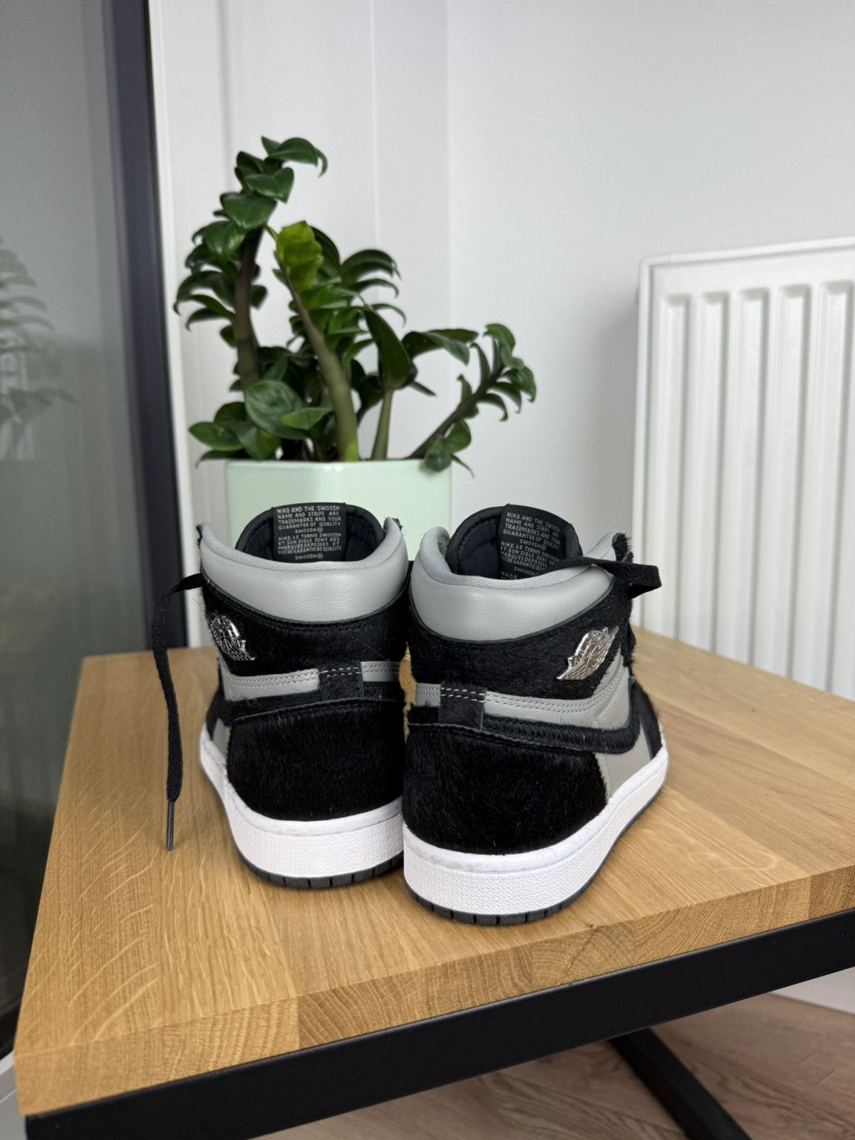 Jordan Brand Jordan 1 Shadow Gray Black shoes Size US 5 / EU 37 - 8 Thumbnail
