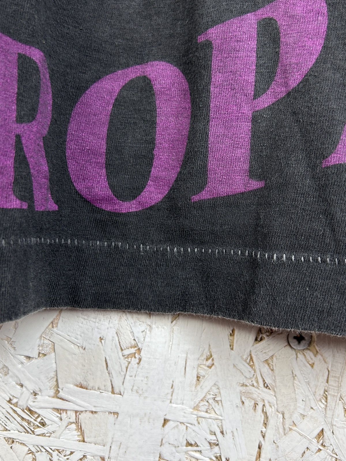Band Tees 90s Vintage U2 Zooropa 1993 Tour AOP Crazy Bootleg T-Shirt Size US L / EU 52-54 / 3 - 8 Thumbnail