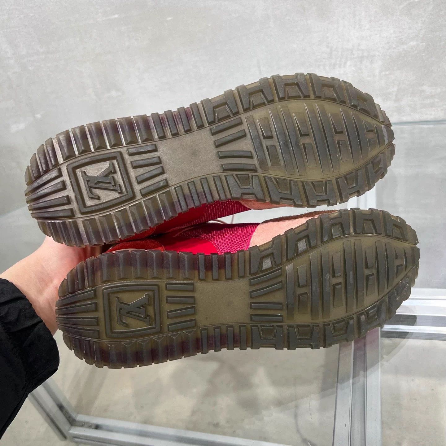 Louis Vuitton Louis Vuitton Run Away Platform Sneakers UK2/36 Size US 4.5 / IT 34.5 - 7 Thumbnail
