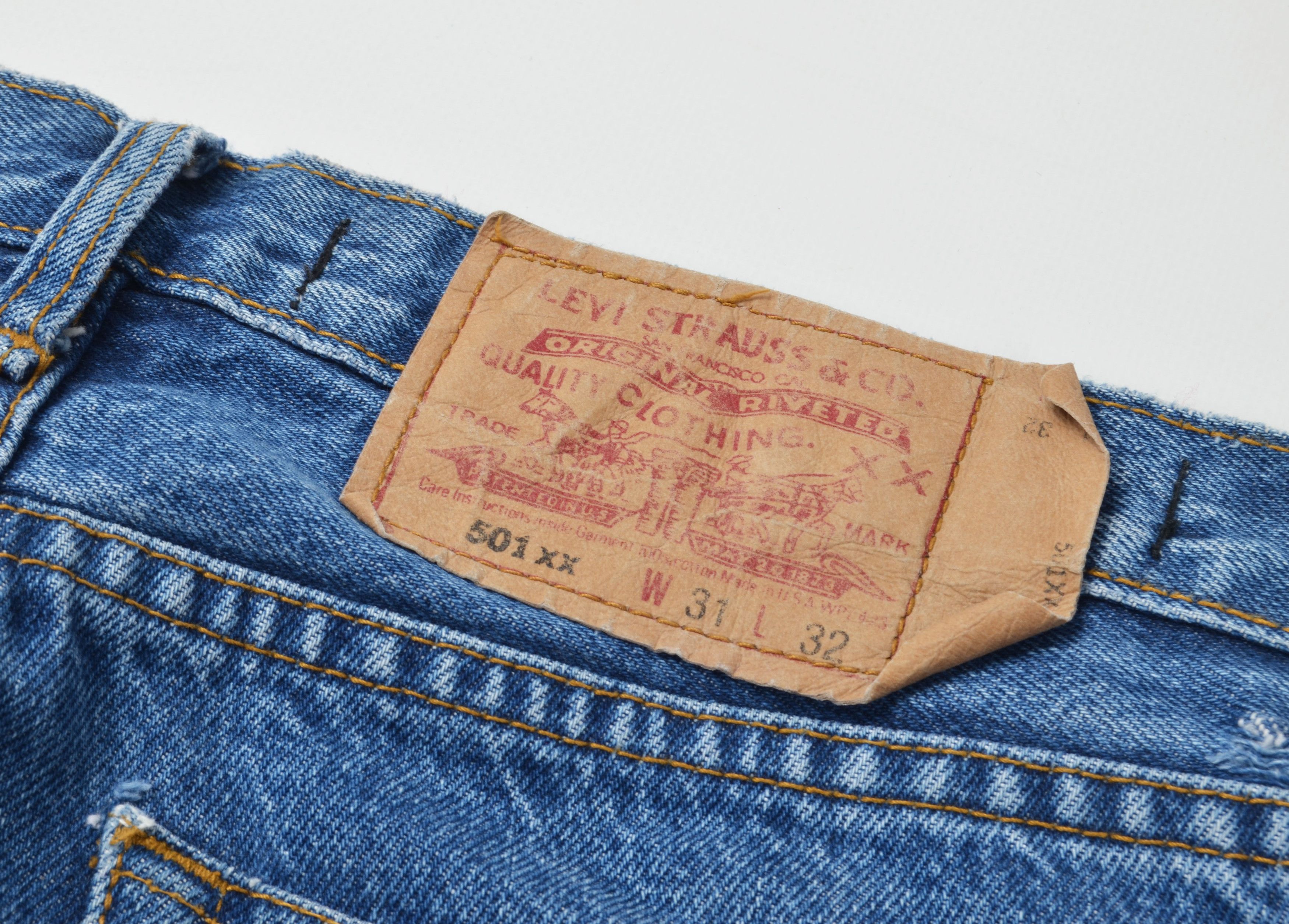 Levi's × Levi's Vintage Clothing × Vintage Vintage Levi's 501 XX 90's Distressed Dirty Denim Jeans Size US 31 - 8 Thumbnail