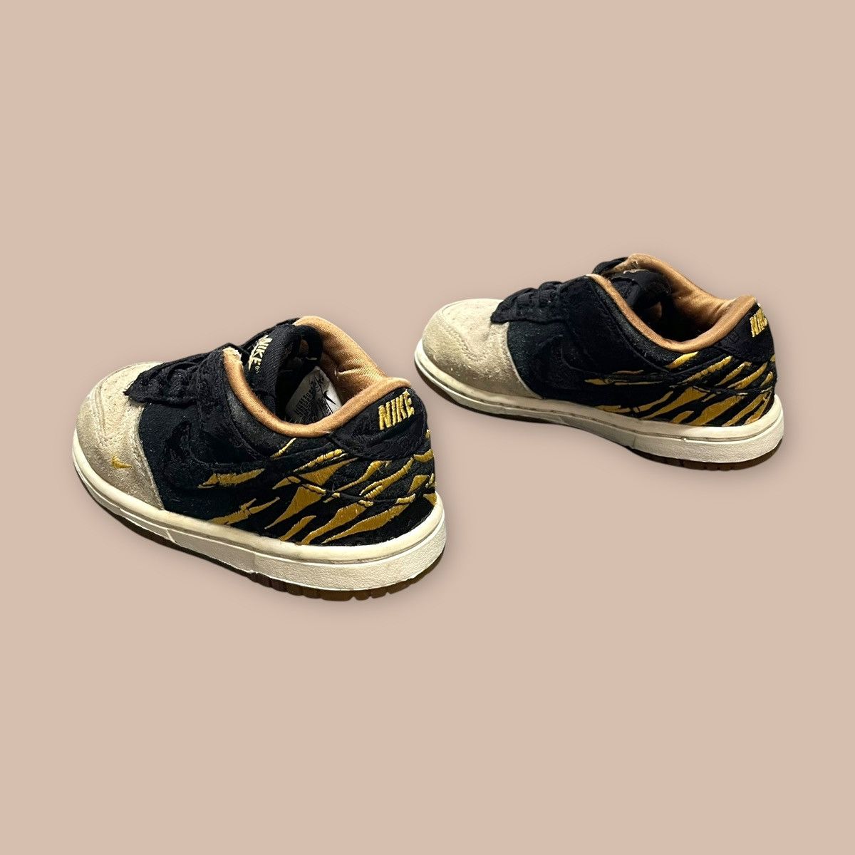Nike Nike Dunk Low TD ‘God of Wealth’ Size US 5 / EU 37 - 4 Thumbnail