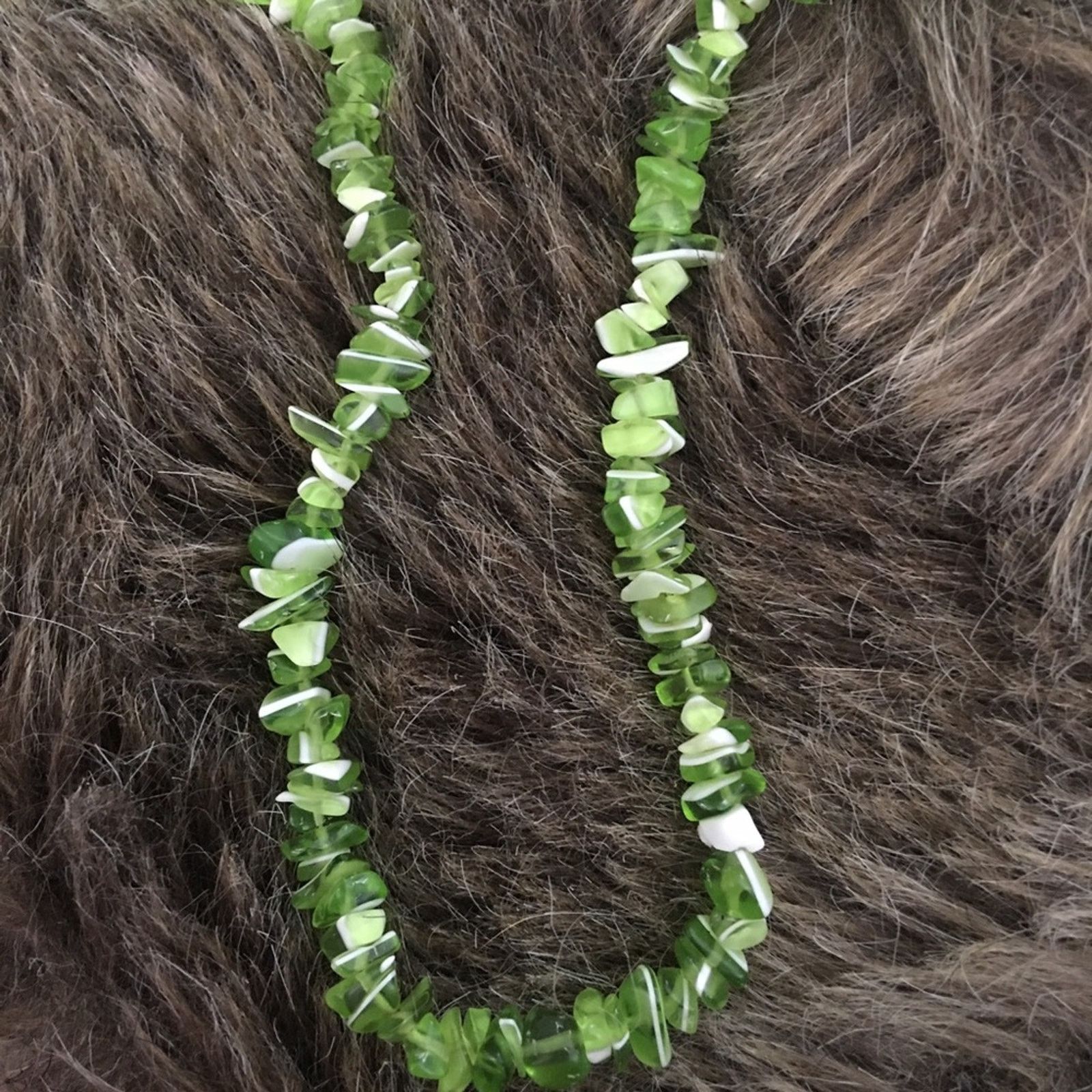 Vintage Vintage faux green gem bead necklace Size ONE SIZE - 6 Thumbnail
