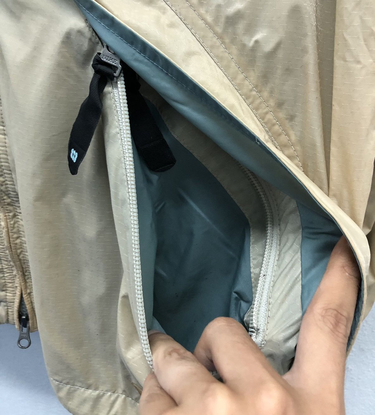 Nike ACG Vintage Nike ACG Outer Layer Windbreaker Jacket Men’s Small Size US S / EU 44-46 / 1 - 7 Thumbnail