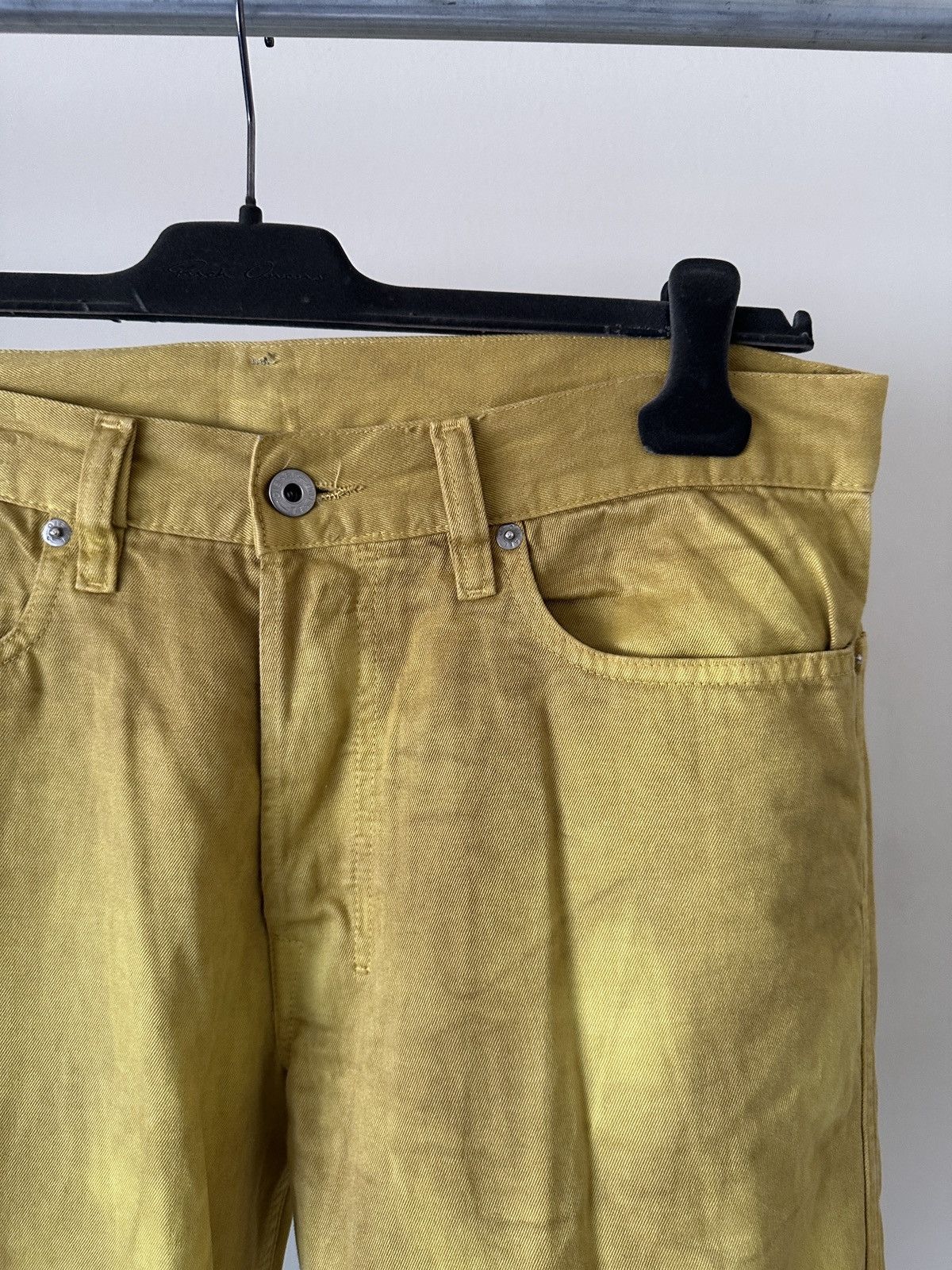 Diesel 2000s Diesel Dirty Stain Yellow flare Jeans Size US 32 / EU 48 - 6 Thumbnail