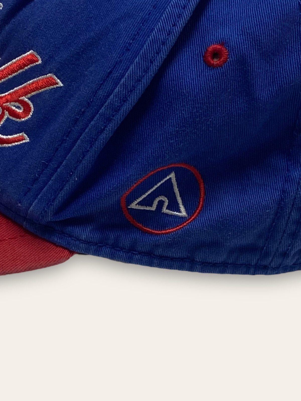 Airwalk Vintage AIRWALK Big Logo Snap Back Cap Blue Red Colour Y2K Size ONE SIZE - 3 Thumbnail