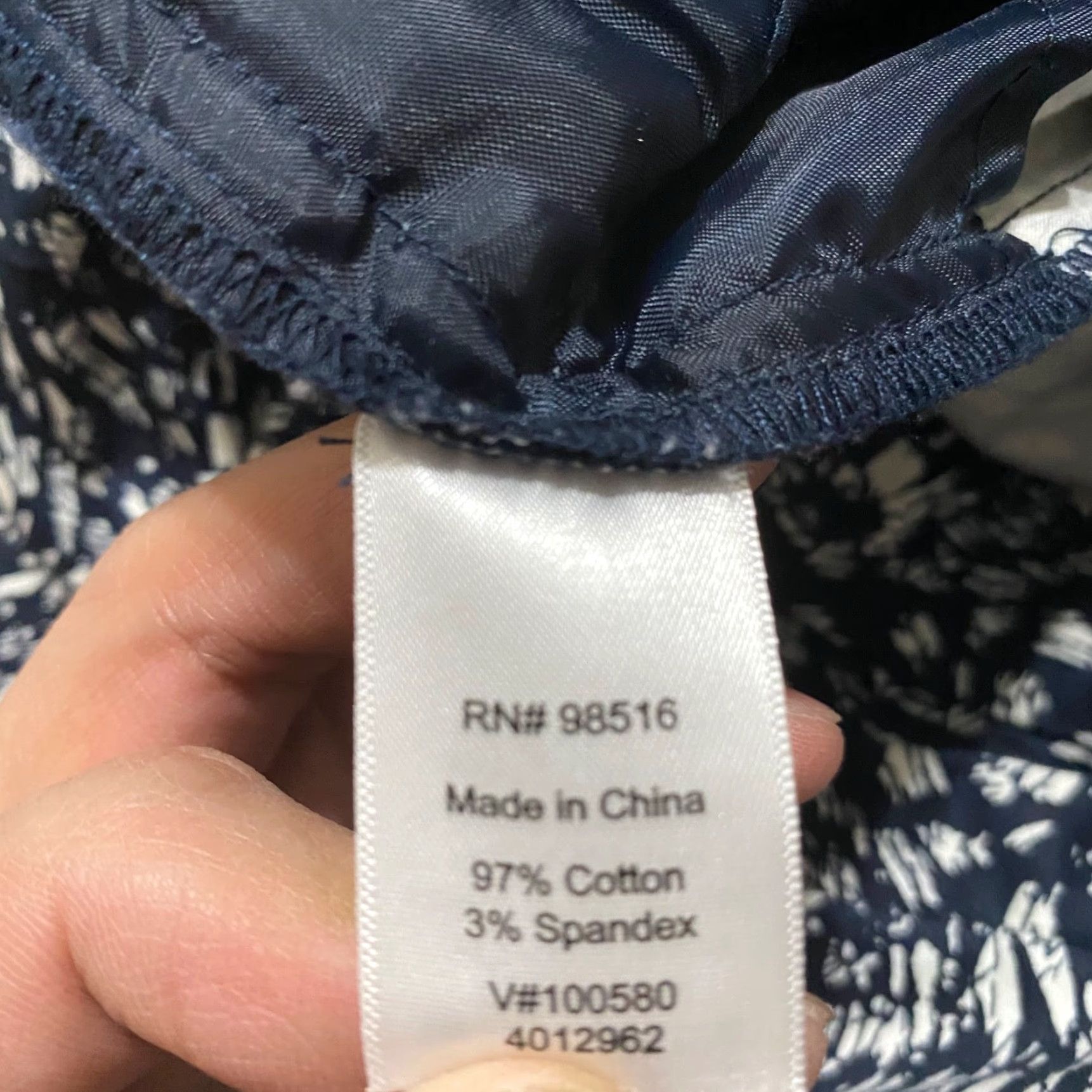 Coldwater Creek Coldwater Creek Womens 18 Plus Pants Blue Geometric Straight Capri High Rise Capri Pants Plus Size Blue Geometric Classic Casual Womens Size 40" / US 18 - 4 Thumbnail