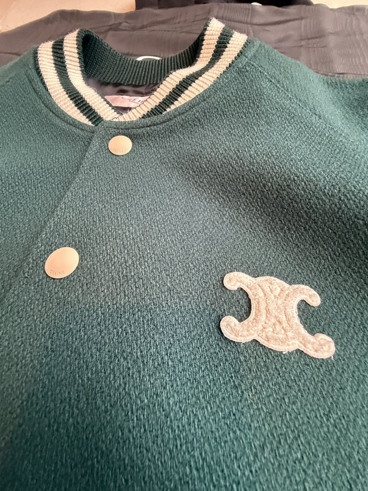 Celine $3.25k+ FW24 Celine Triomphe logo teddy jacket green Hedi 52 Size US L / EU 52-54 / 3 - 20 Thumbnail