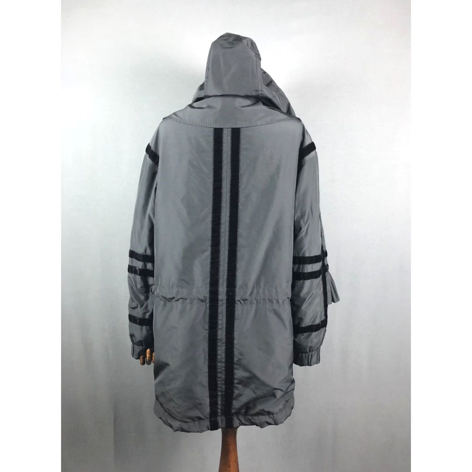 Alexander McQueen Alexander McQueen Full Zip Hooded Jacket Women Size 38 Black Polyester Snap Zip Casual Modern Classic Jacket Size XS / US 0-2 / IT 36-38 - 3 Thumbnail