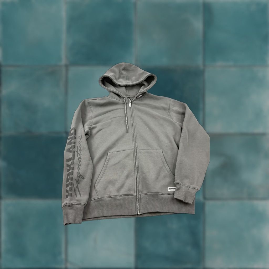 Vintage Kirkland Signature Hoodie Sweatshirt Logo Full Zip Mens Small Gray Unisex Pockets Graphic Print Zip Hooded Fleece Cotton Polyester Size US S / EU 44-46 / 1 - 1 Thumbnail
