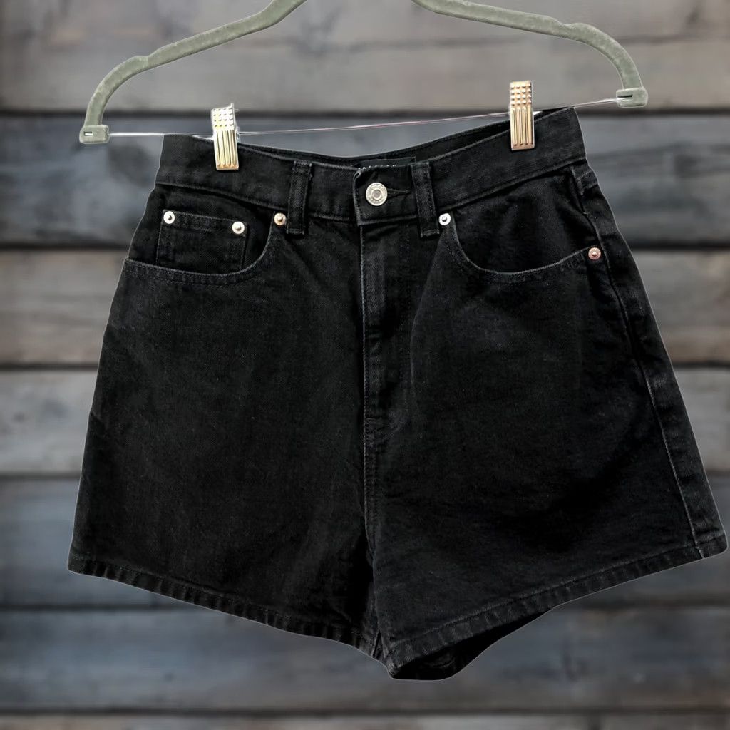 Asos ASOS High Waisted Denim Shorts Womens 4 Black Relaxed Jeans Shorts Solid Denim 5-Pocket Womens 4 Black Short Size 27" / US 4 / IT 40 - 1 Thumbnail