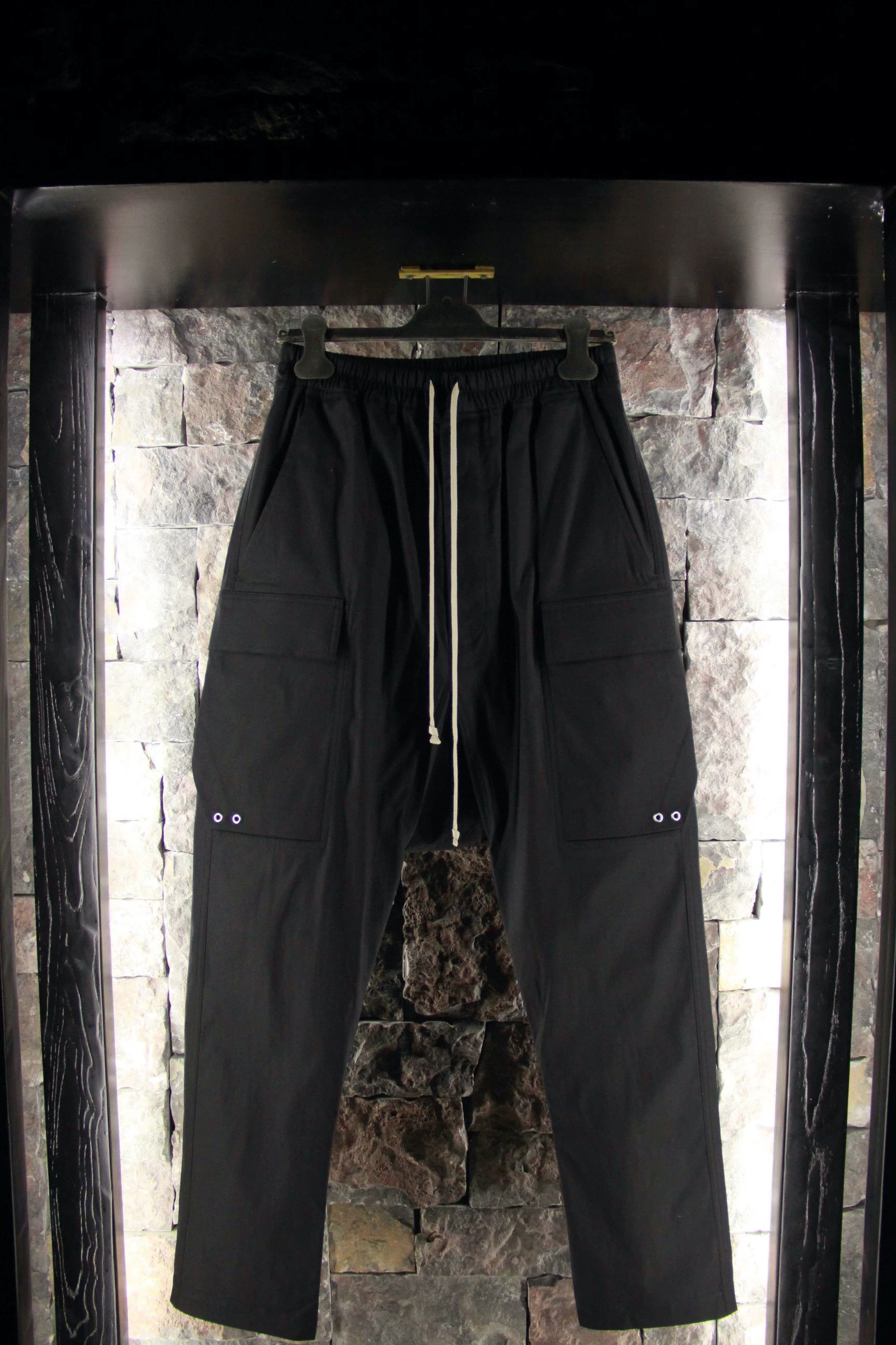 Rick Owens Rick Owens Black Casual Pants Men 30 Size US 30 / EU 46 - 1 Thumbnail
