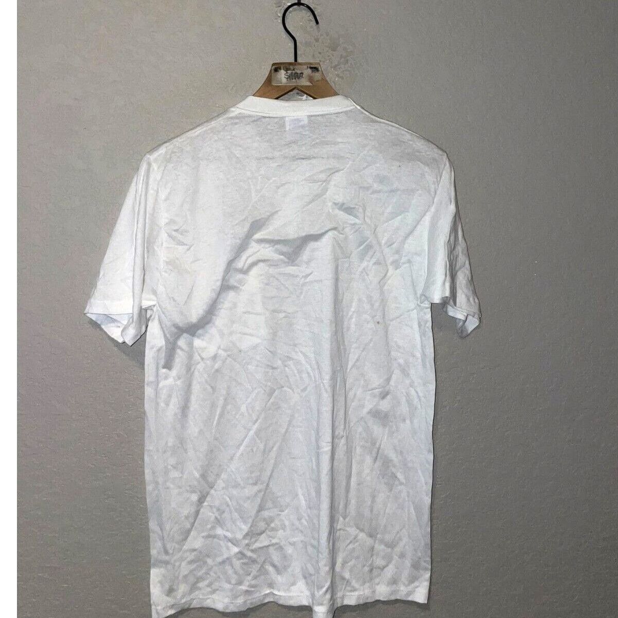 Jerzees Vintage Yellowstone National Park L White YNP Pocket Tee Size US M / EU 48-50 / 2 - 8 Thumbnail