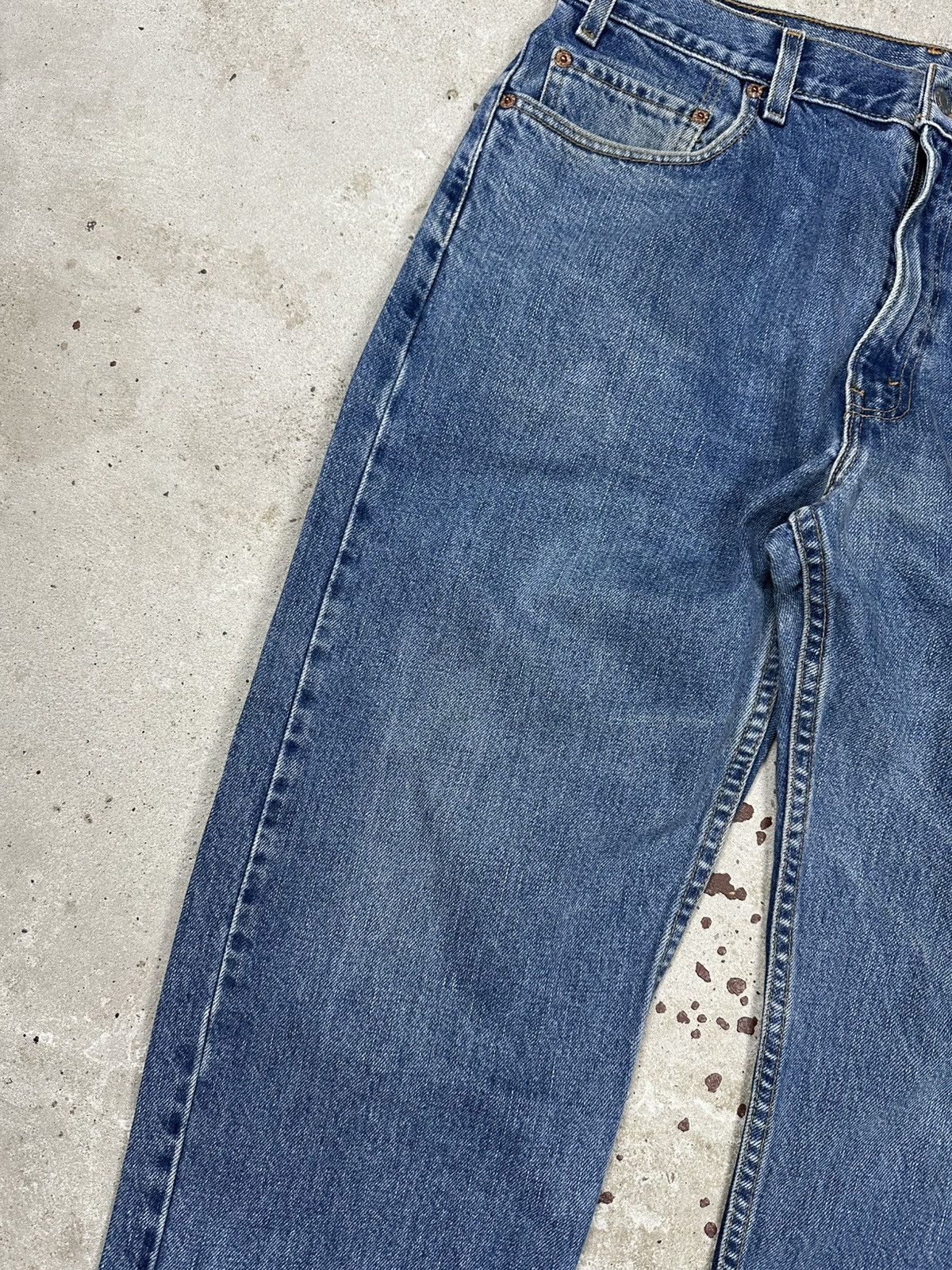 Levi's × Vintage Vintage 2002 Levi’s 505 Denim Pants Jeans Mexico Size US 36 / EU 52 - 7 Thumbnail