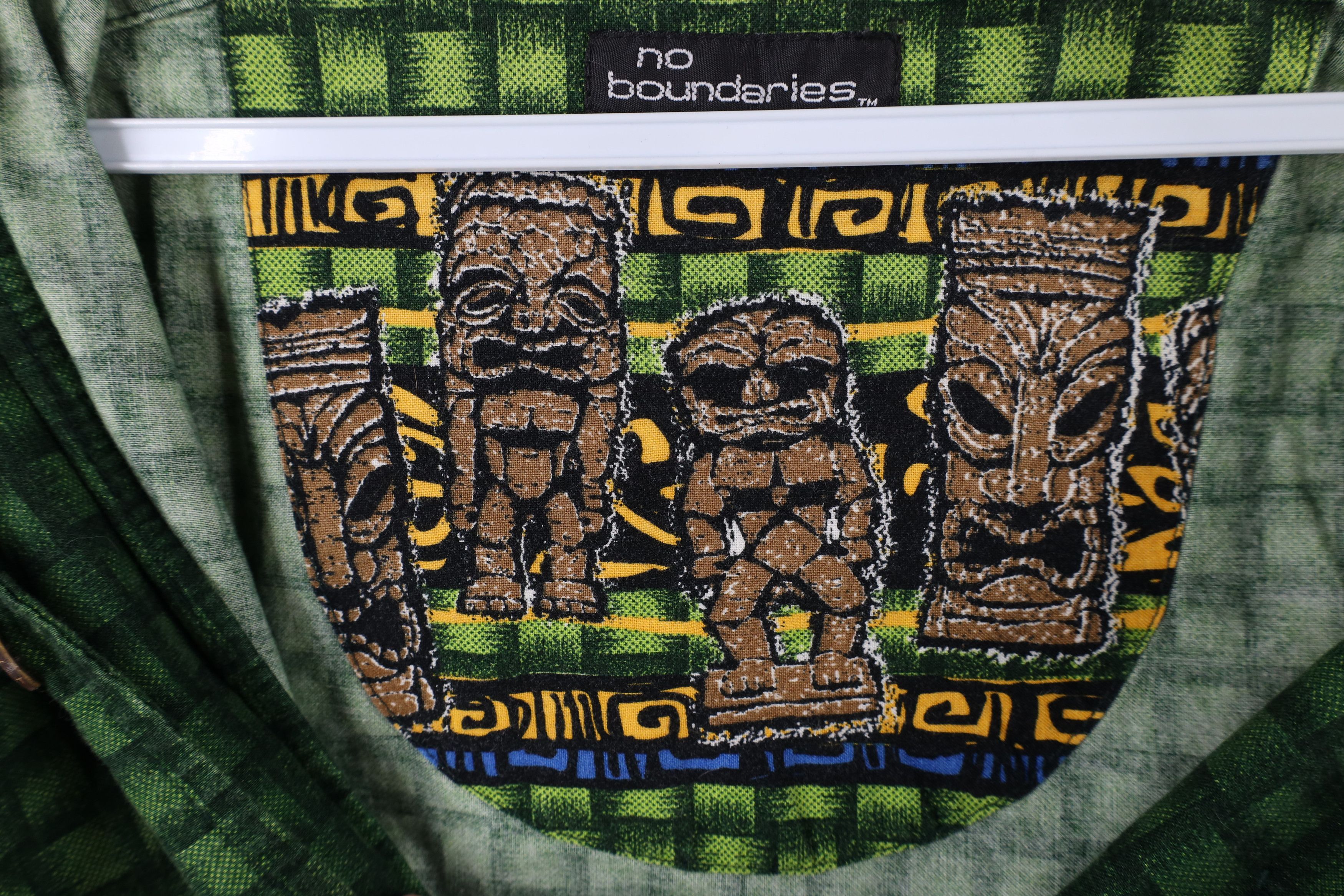 Vintage Vintage Y2K 90s Streetwear Collar Tiki Hawaiian Button Shirt Size US L / EU 52-54 / 3 - 9 Thumbnail