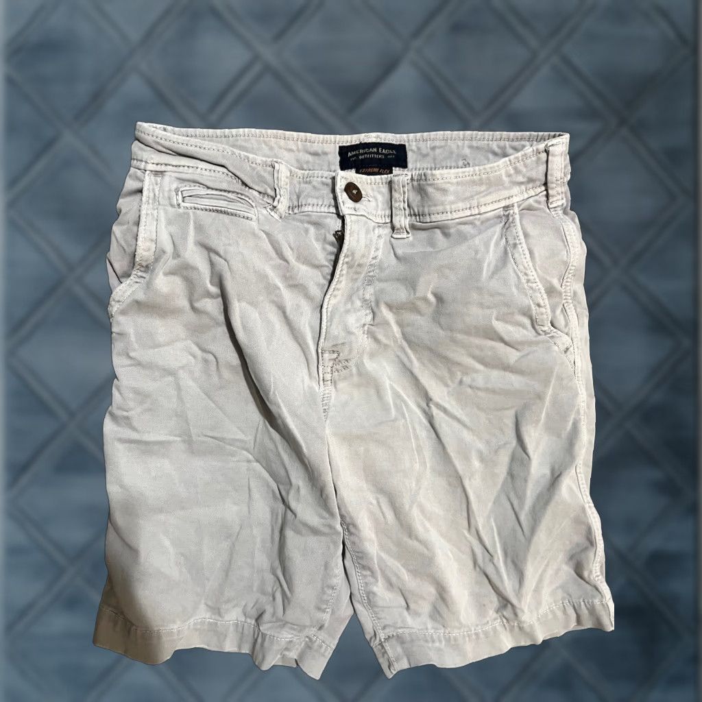 American Eagle Outfitters American Eagle Shorts Mens Size 28 Gray Chino Twill Classic Fit Size US 28 / EU 44 - 1 Thumbnail