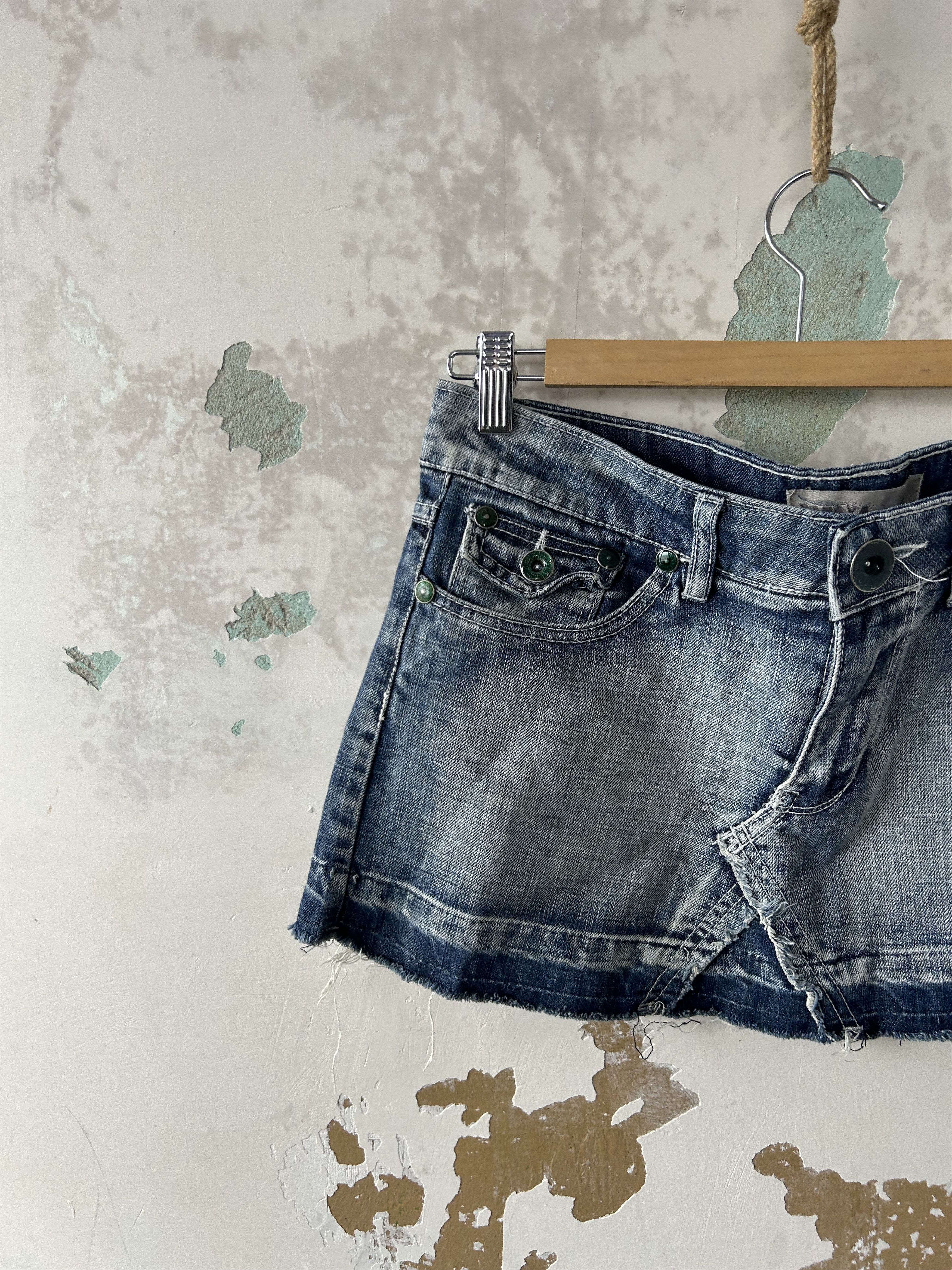 Japanese Brand Vintage dirty denim mini skirt Japanese style Size 28" / US 6 / IT 42 - 3 Thumbnail