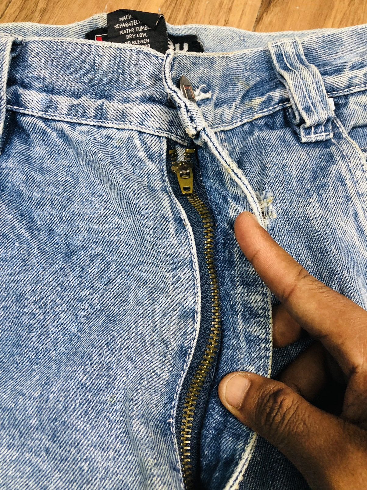 Fubu Fubu Denim Distresses Jeans (21) Size US 35 - 8 Thumbnail