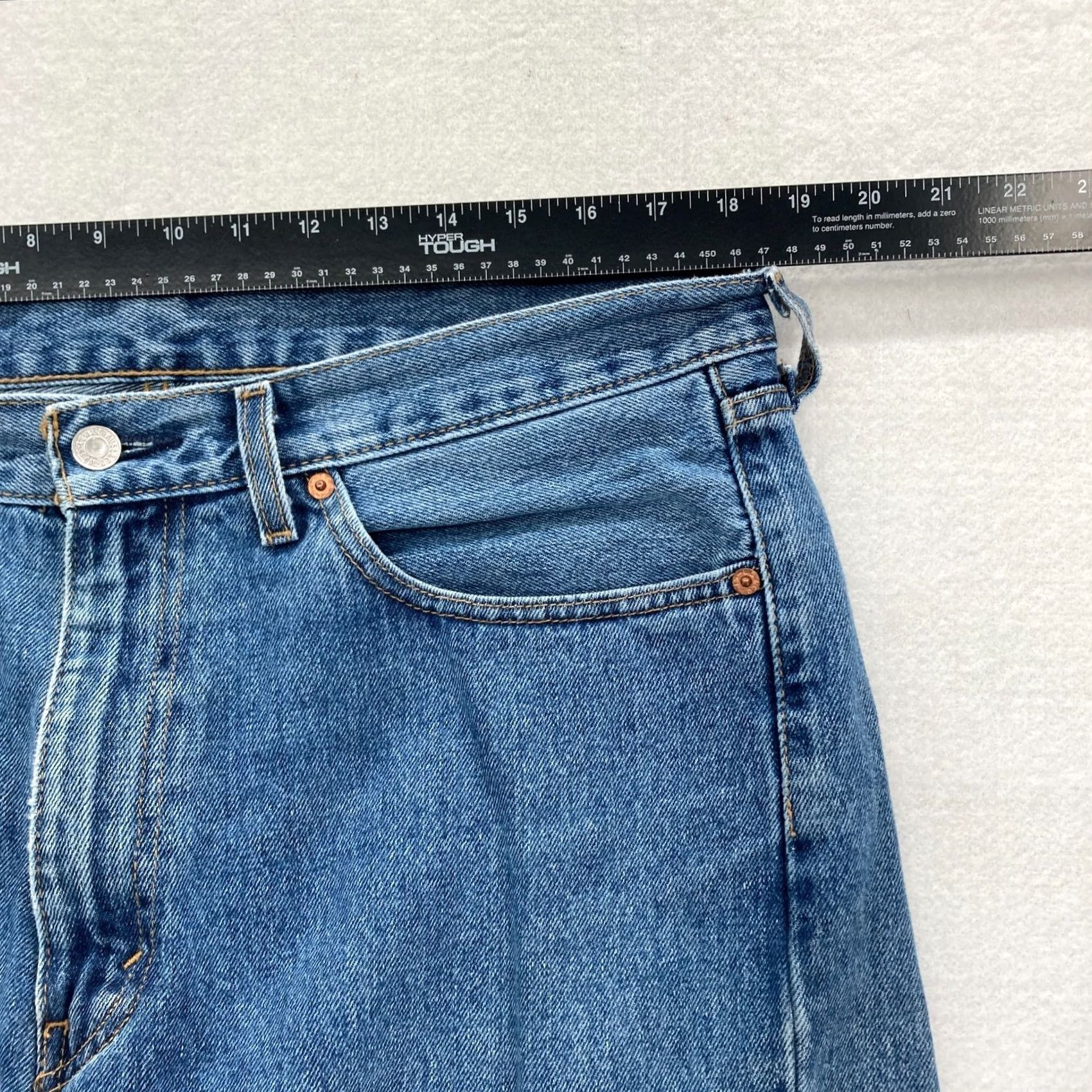 Levi's Levi's 505 Mens Jeans 36x32 Blue Medium Wash Denim Straight Leg Mid Rise Red Tab Size US 36 / EU 52 - 5 Thumbnail
