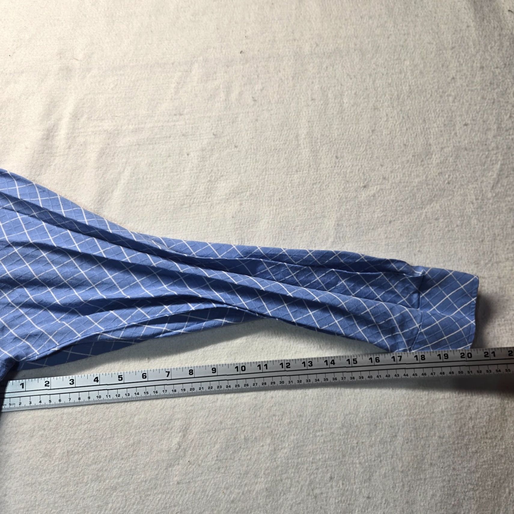 Van Heusen Van Heusen Shirt Blue Long Sleeve Button-Up Adult Men XL 17 17.5 34/35 Size Regular Size US XL / EU 56 / 4 - 6 Thumbnail