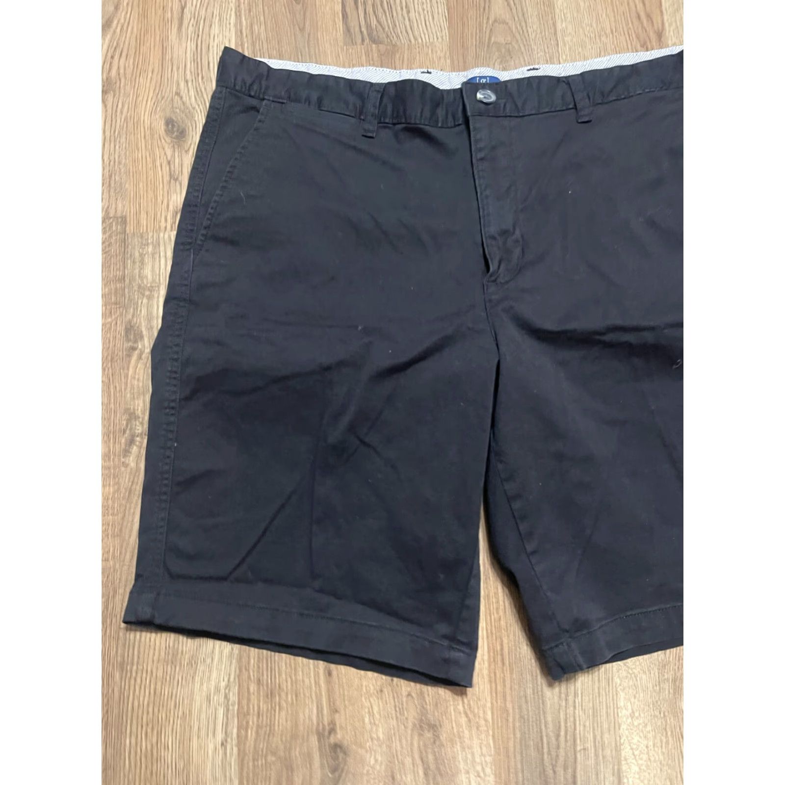 George George Shorts Men's 38 Black Flat Front Casual Pockets Regular Inseam 9in Chino Pants Mens Size US 38 / EU 54 - 3 Thumbnail