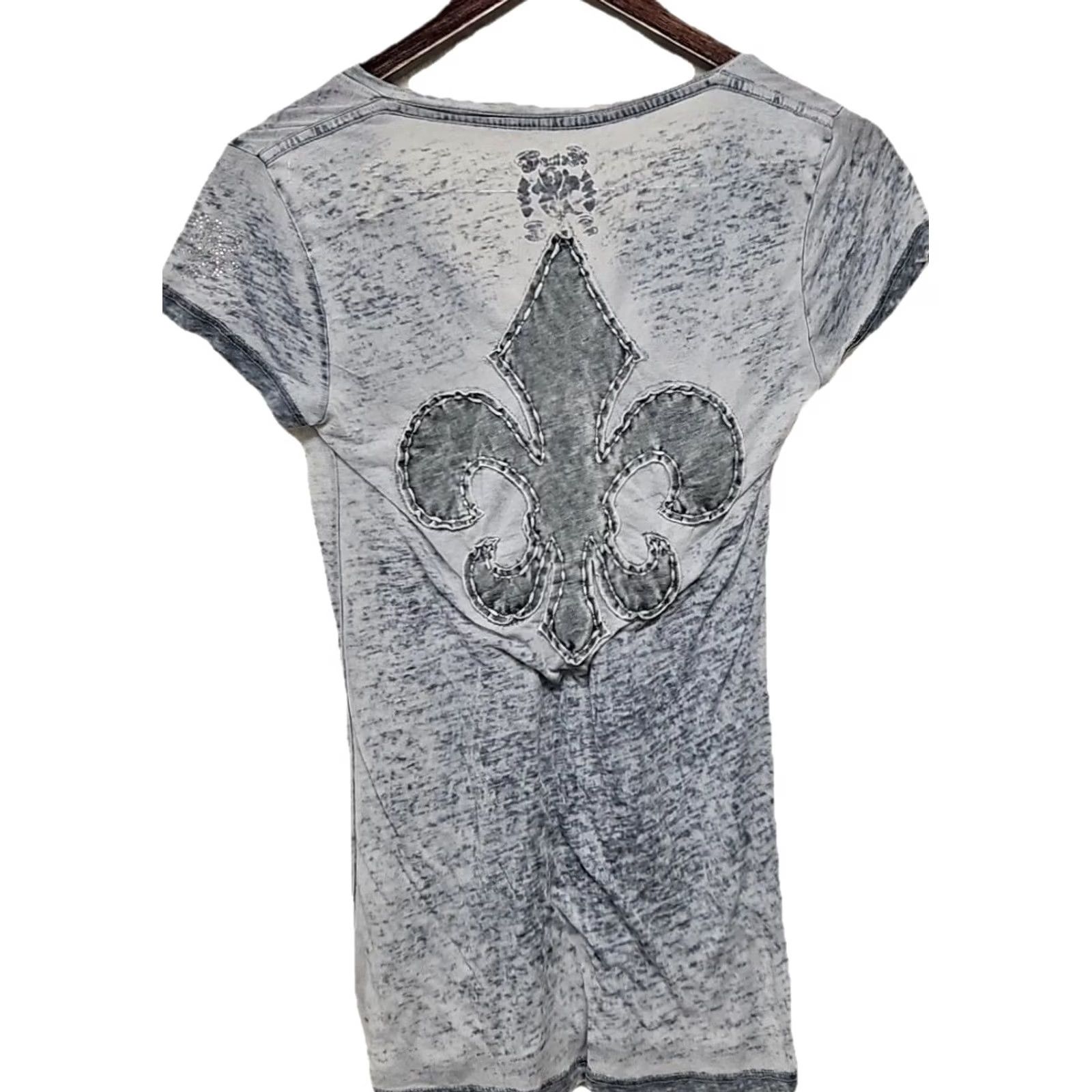 Velvet Rock & Roll Couture Velvet Stone Gray Rhinestone Graphic Tee Ladies Shirt Pullover S Gray Rhinestone USA Fleur de Lis Boomers? Size S / US 4 / IT 40 - 4 Thumbnail