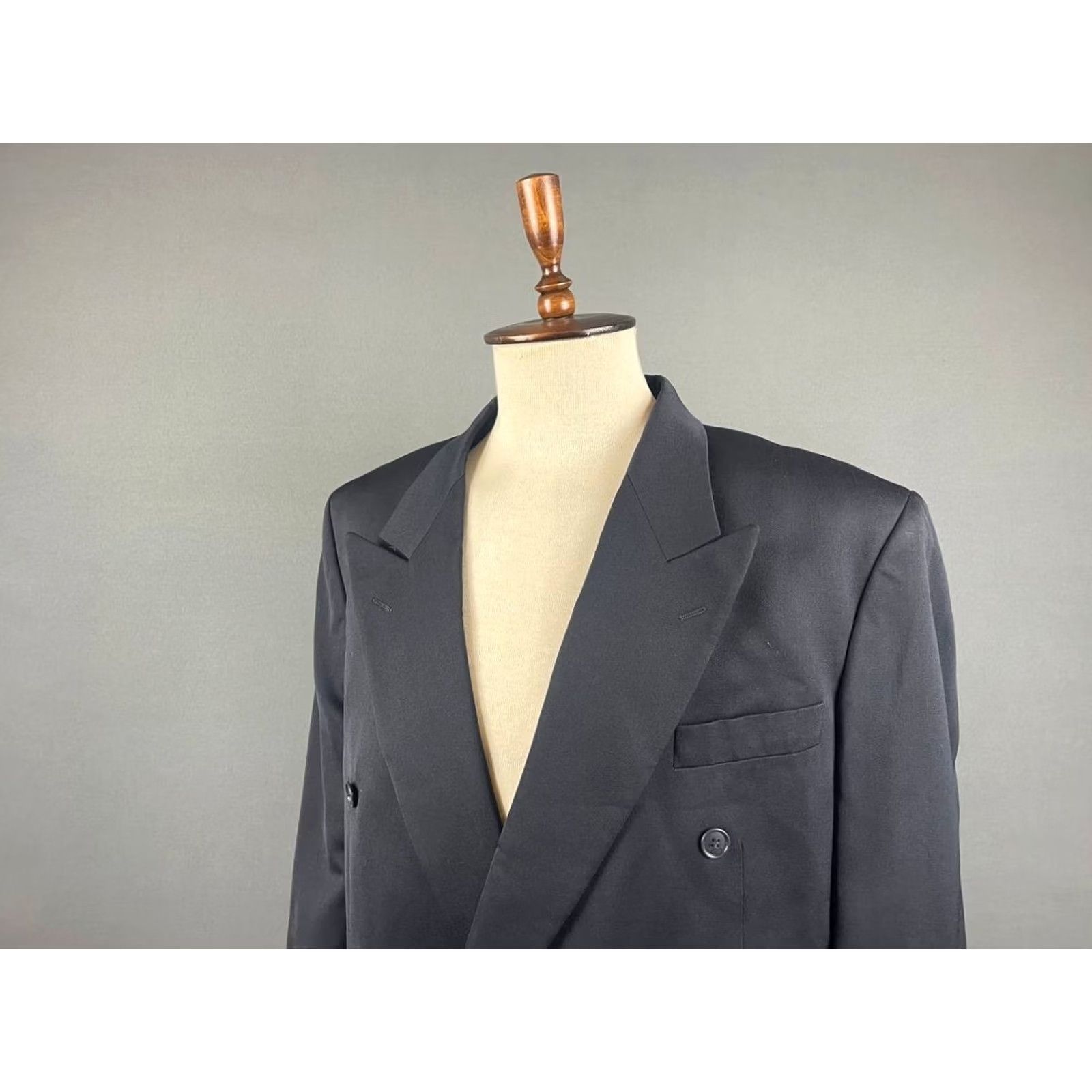 Yves Saint Laurent Yves Saint Laurent Blazer Jacket Mens Black Button Front Solid Mid-Length Regular Fit Knit Lightweight Breathable Casual Formal Vintage No Size US M / EU 48-50 / 2 - 4 Thumbnail