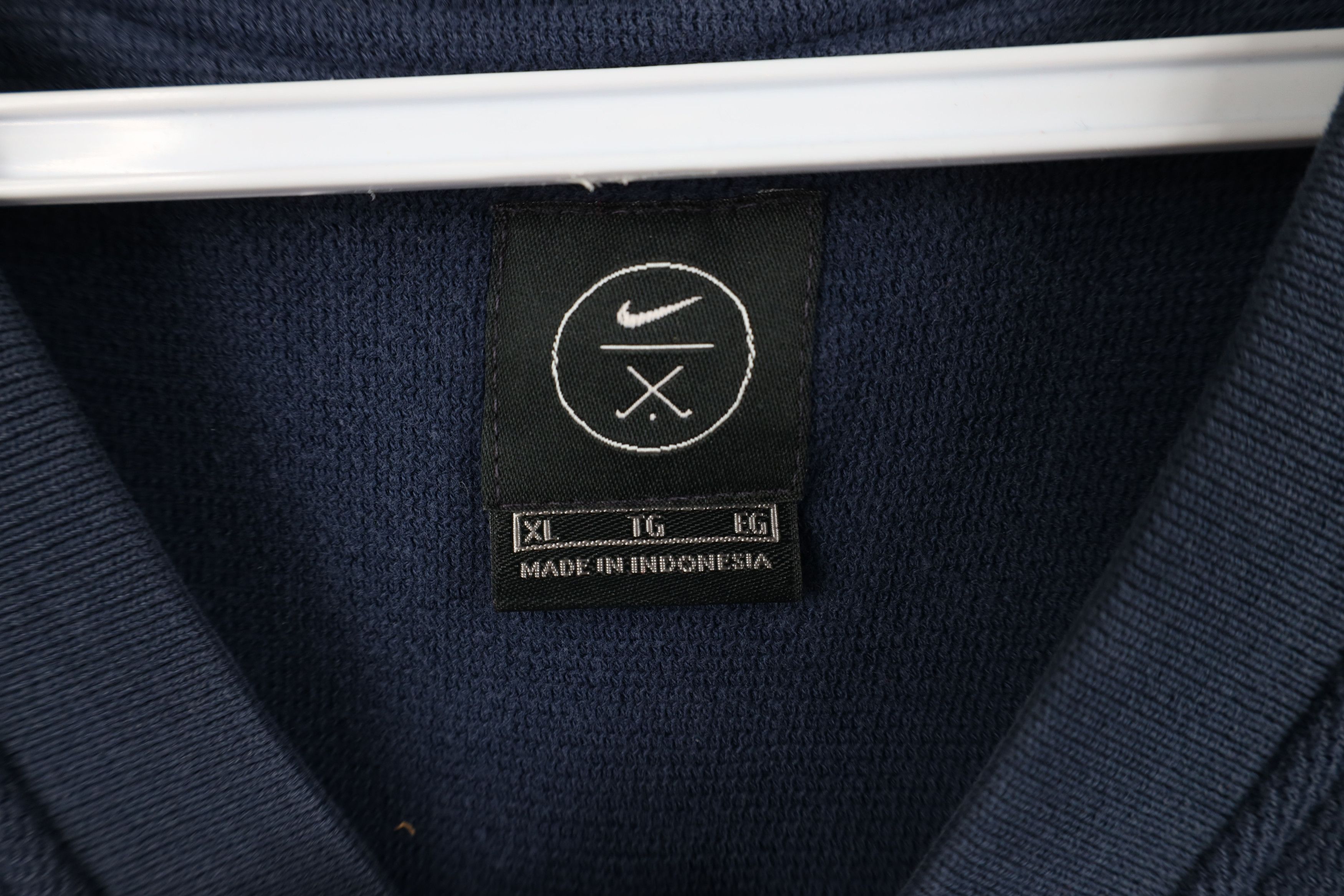 Nike Vintage Nike Golf Mini Swoosh Thermal Knit Sweater Vest Size US XL / EU 56 / 4 - 7 Thumbnail