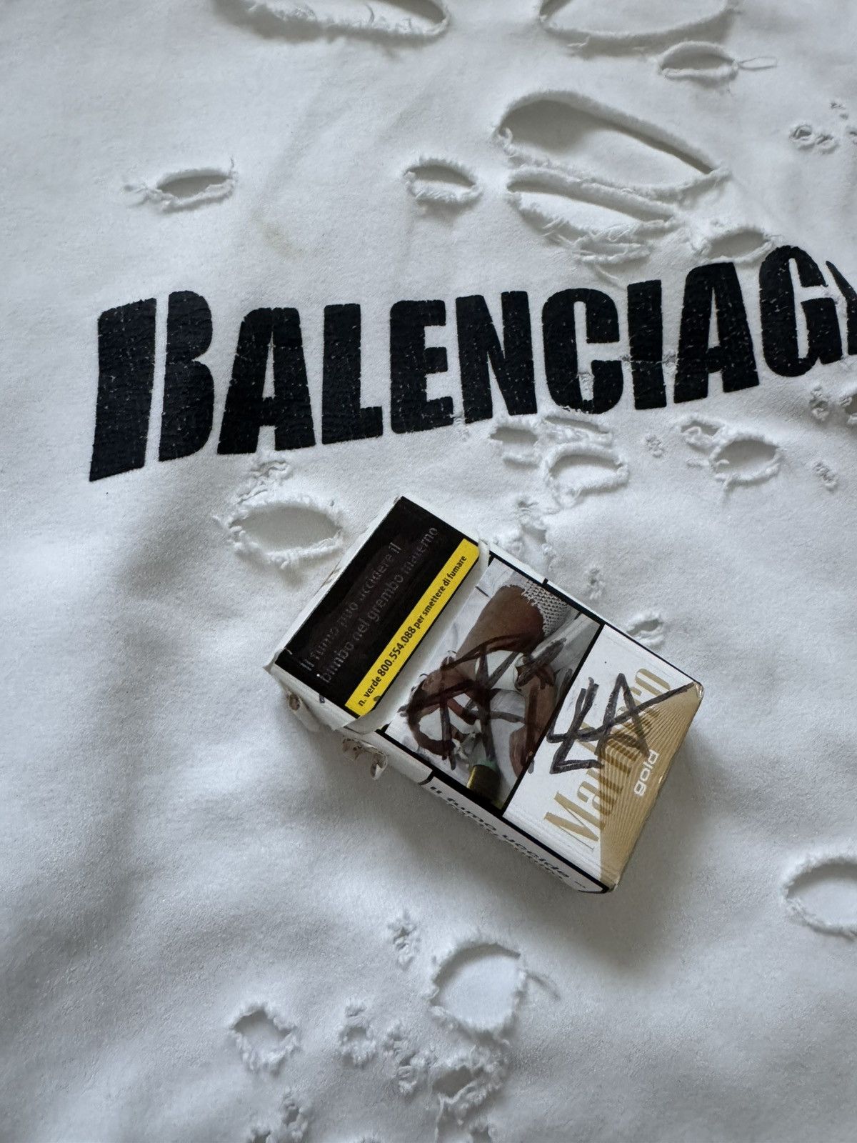 Balenciaga Balenciaga Destroyed Hoodie Size US XS / EU 42 / 0 - 2 Thumbnail