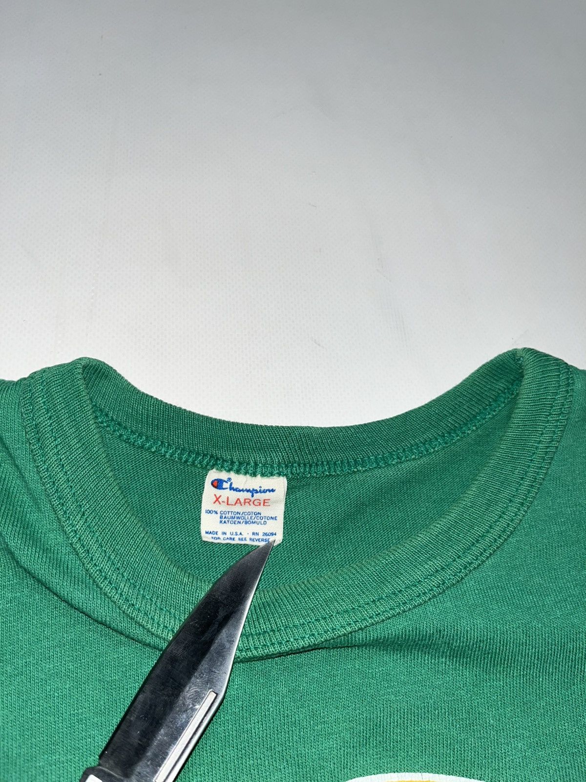Champion Vintage 90’s Boston Celtics heavyweight single stitch tee XL Size US XL / EU 56 / 4 - 2 Thumbnail