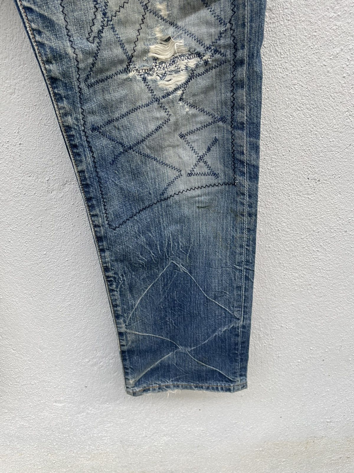 Levi's × Levi's Vintage Clothing Vintage Levi’s 501 Distressed Grunge Denim Jeans Size US 34 / EU 50 - 7 Thumbnail