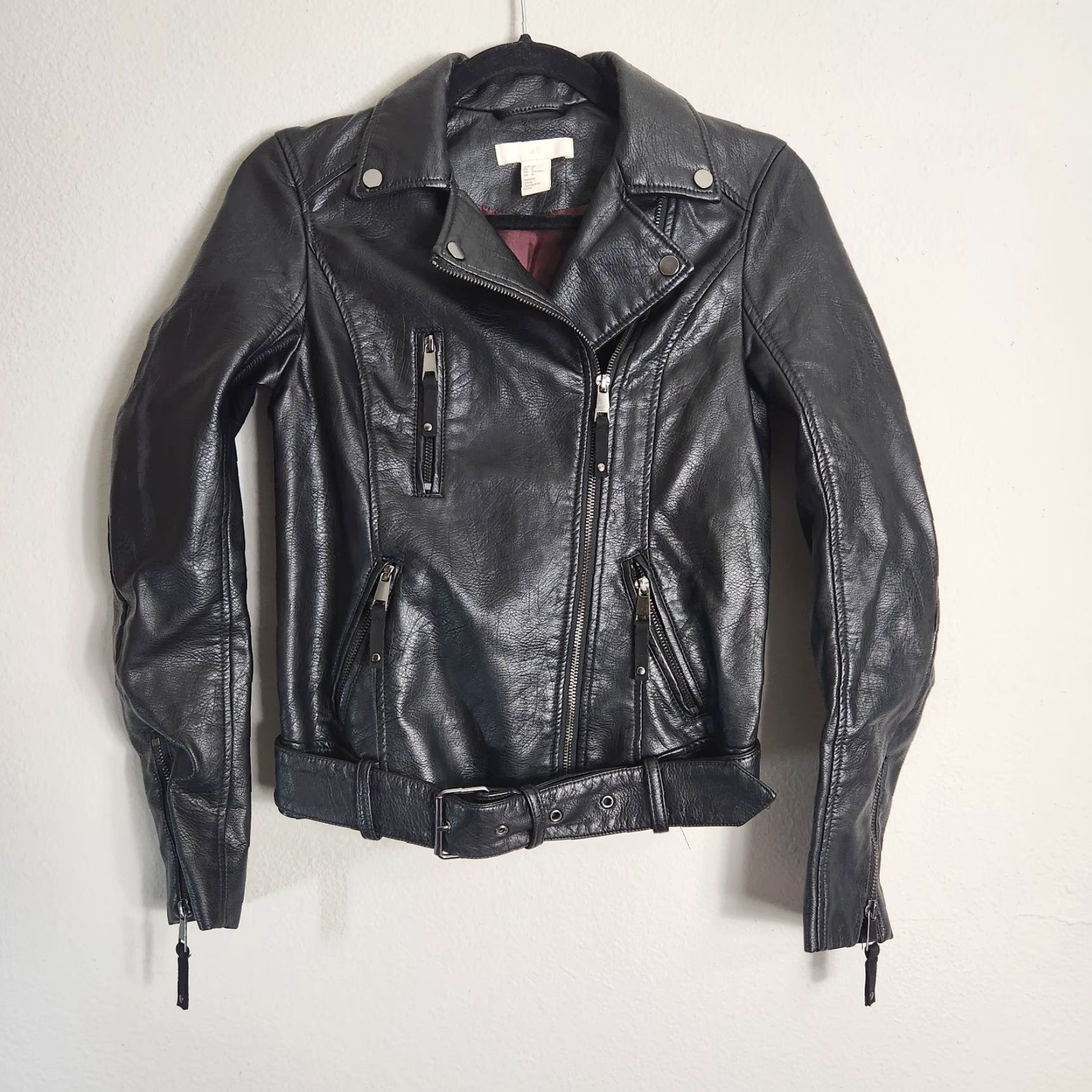 H&M H&M Womens Black Faux/Vegan Leather Motorcycle Biker Jacket-Size 0 Jacket Women Black XS/S? Size XS / US 0-2 / IT 36-38 - 2 Thumbnail