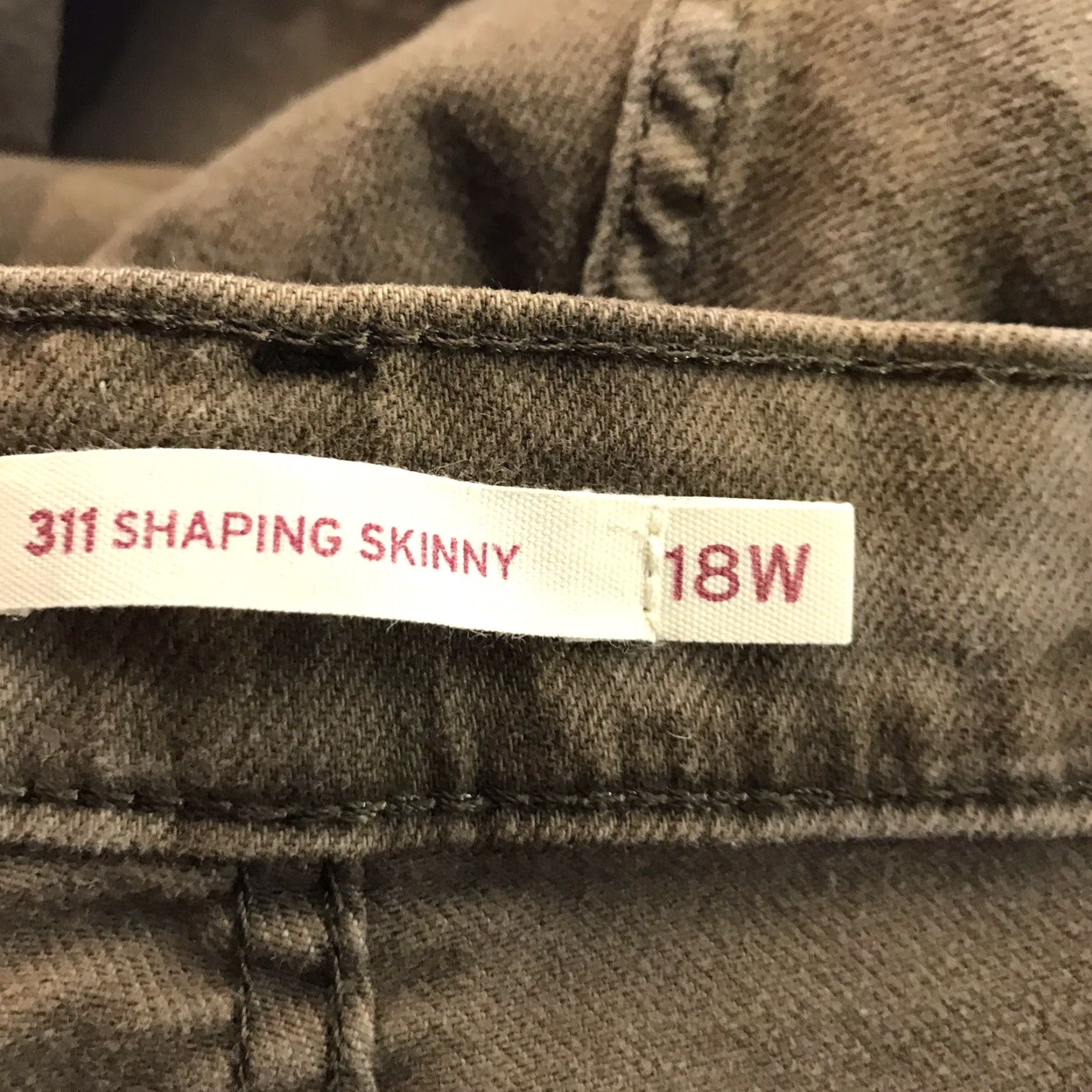 Levi's Levi's Camo 311 Shaping Skinny Jeans Plus Size 18W Multicolor Womens Size 40" / US 18 - 5 Thumbnail
