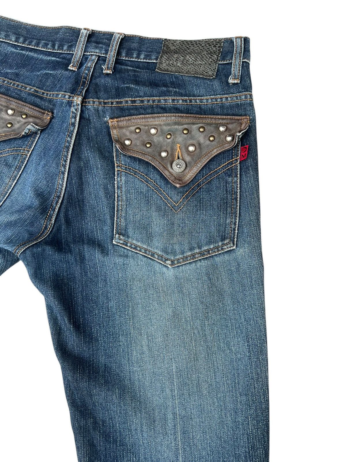 Morgan Homme Morgan Homme Japan Flap Pocket Distress Denim Flare Jeans Size US 31 - 17 Thumbnail