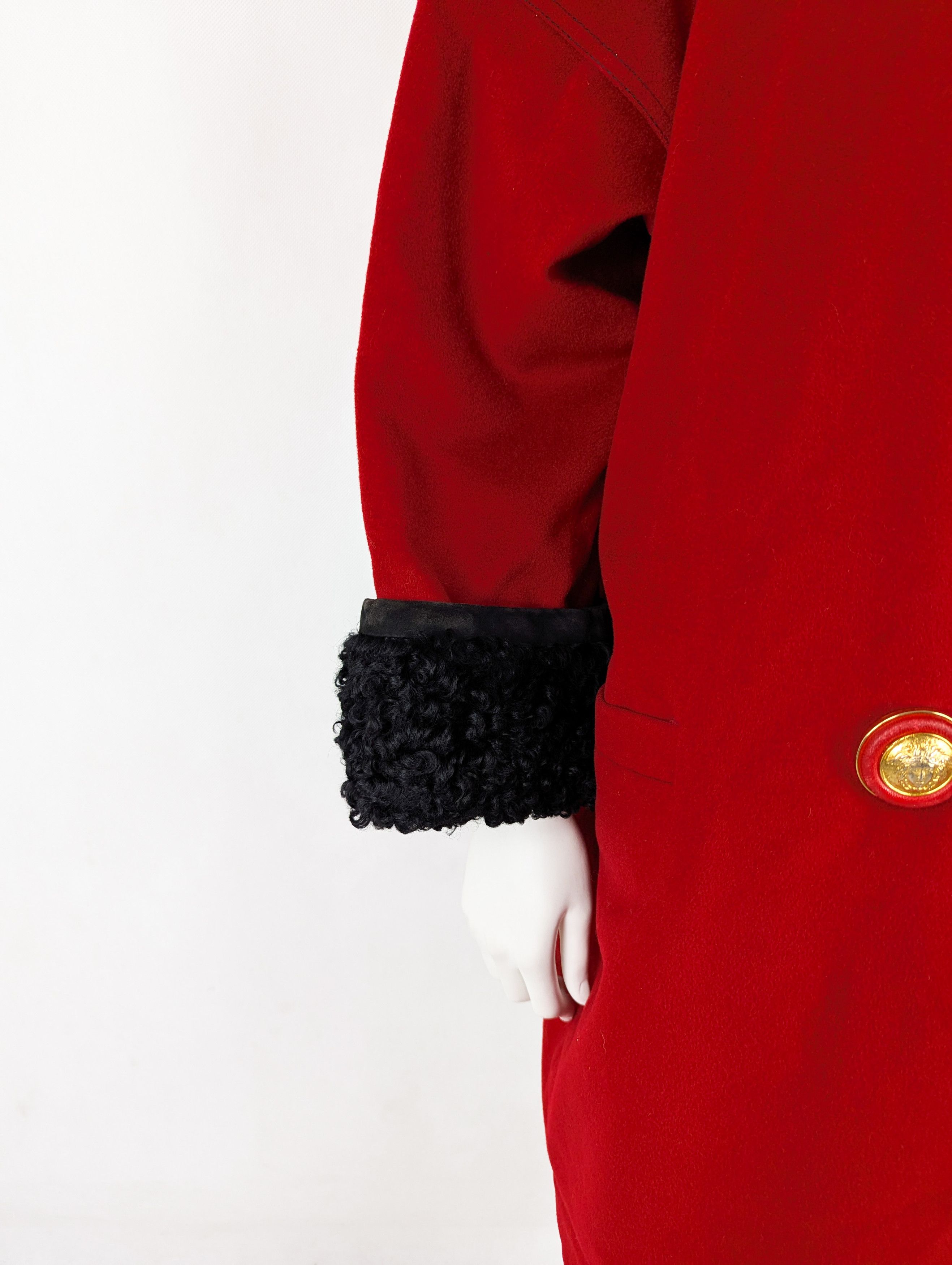 Versace Gianni Versace red wool dufflecoat coat L Size L / US 10 / IT 46 - 4 Thumbnail