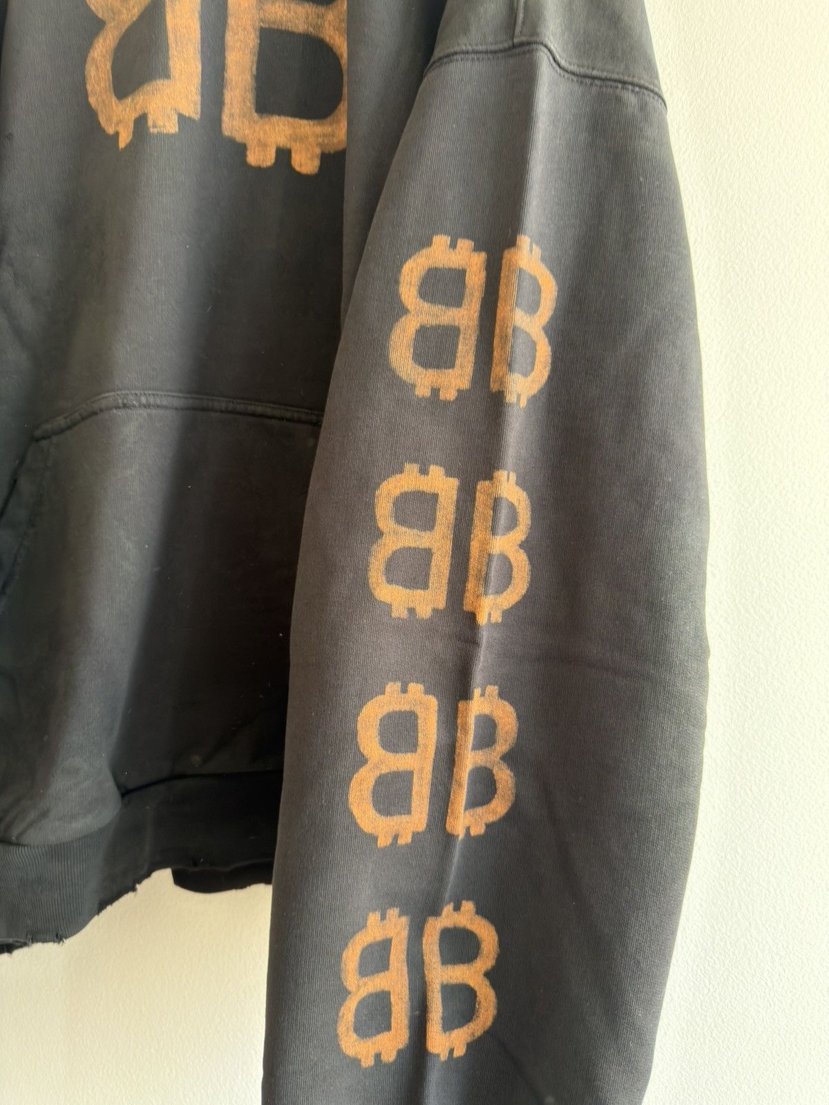 Balenciaga *RARE* BALENCIAGA DEMNA DISTRESSED BITCOIN HOODIE XXL BOXY Size US XXL / EU 58 / 5 - 4 Thumbnail