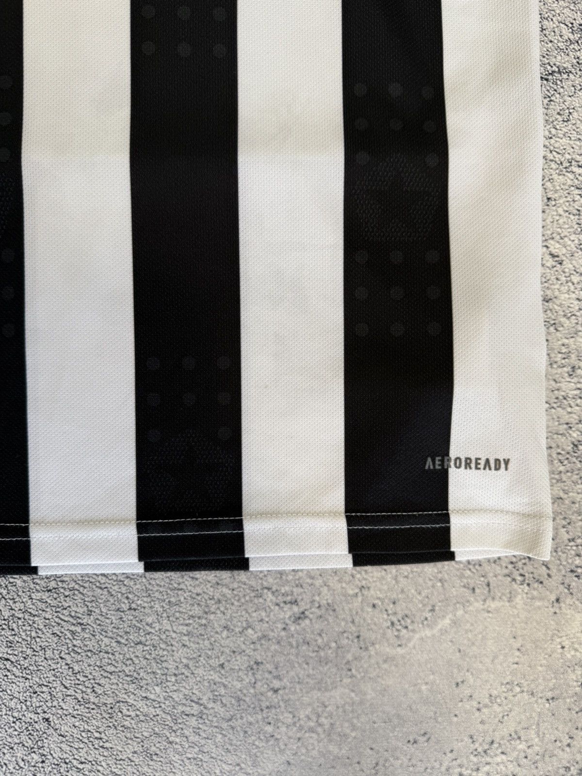 Adidas Juventus Home Jersey Adidas Soccer Football Shirt M GS1442 Size US M / EU 48-50 / 2 - 18 Thumbnail